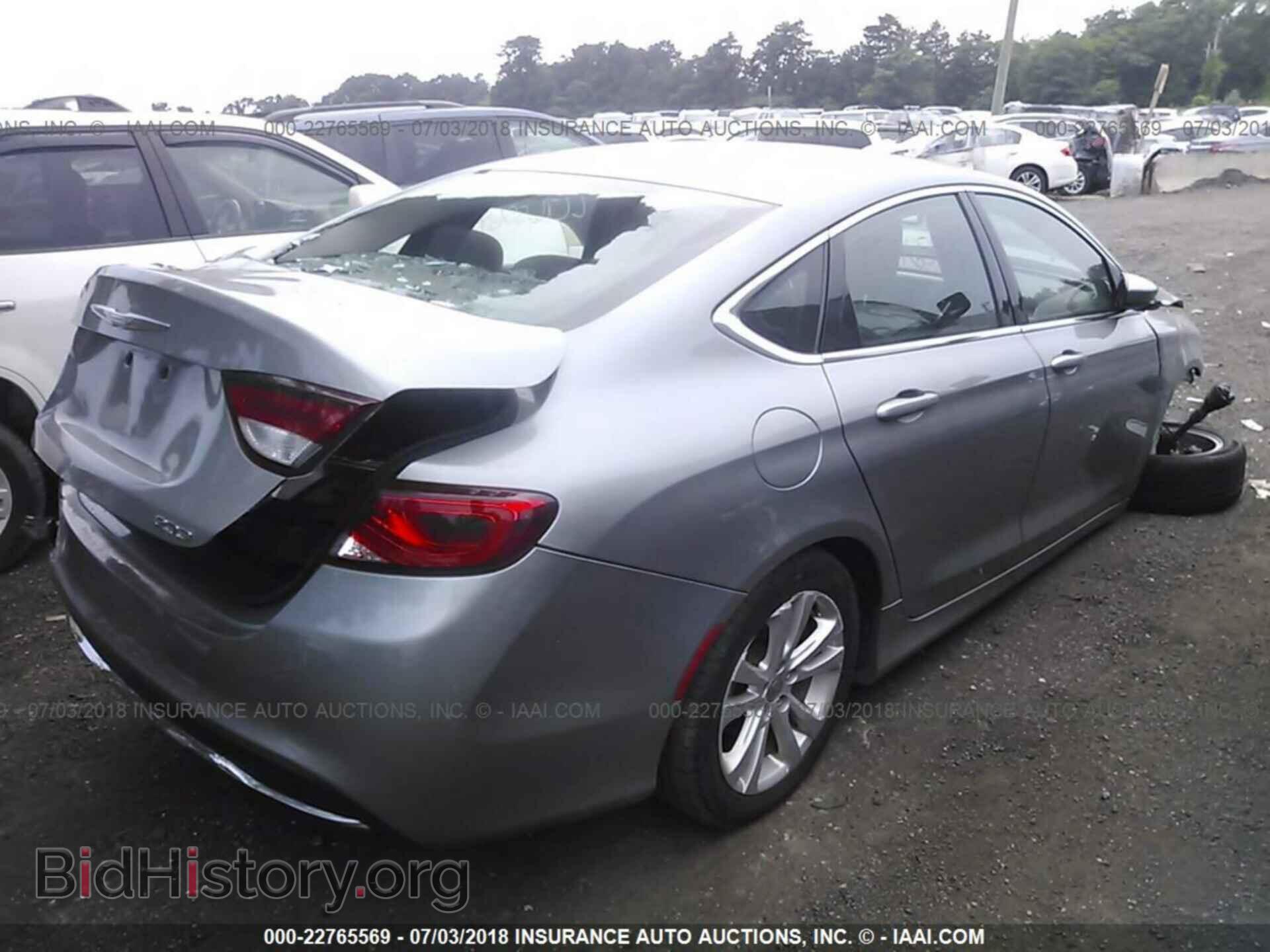 2015 Chrysler 200 - VIN: 1C3CCCABXFN571744 - Фото 4