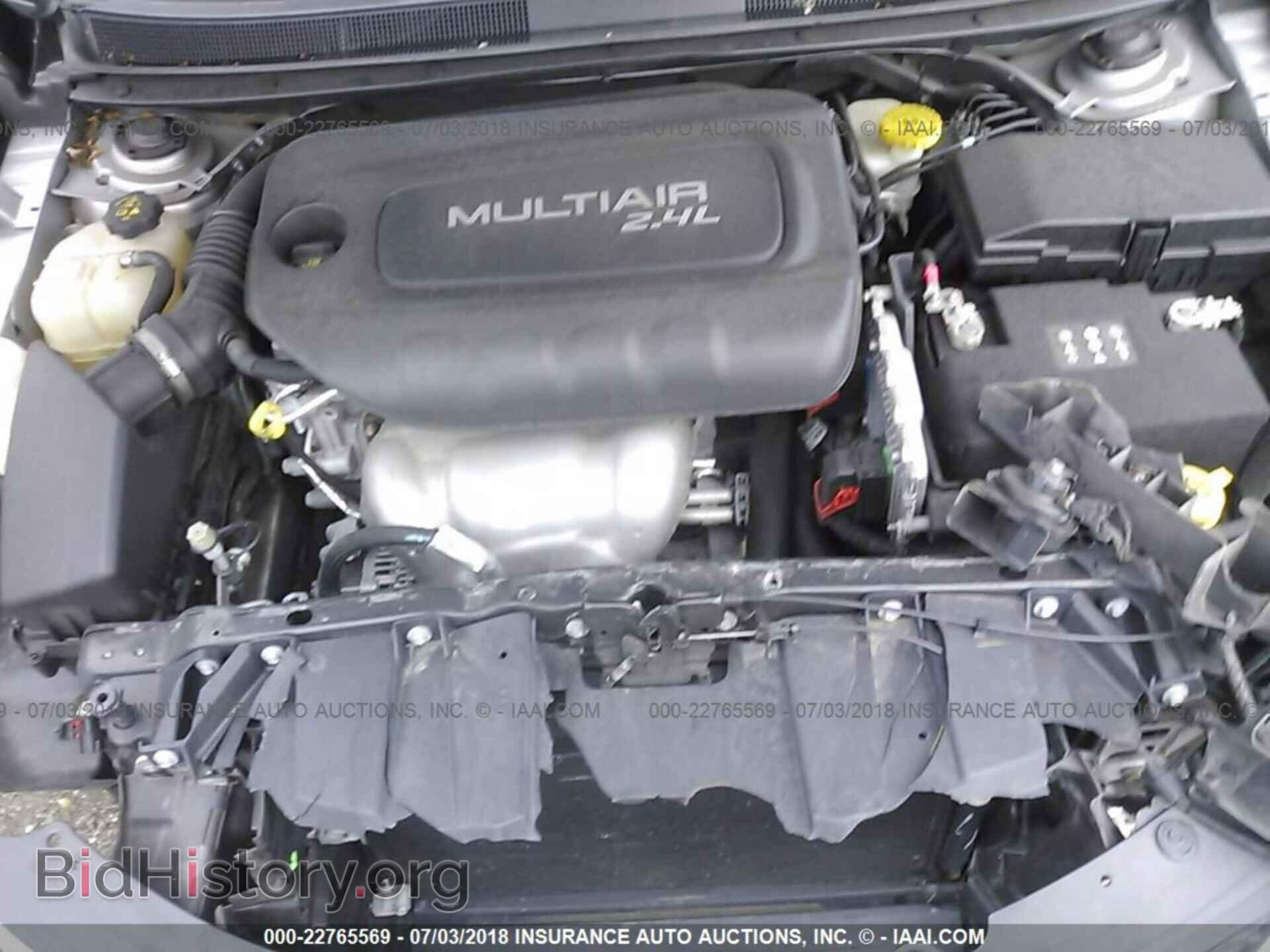 2015 Chrysler 200 - VIN: 1C3CCCABXFN571744 - Фото 10
