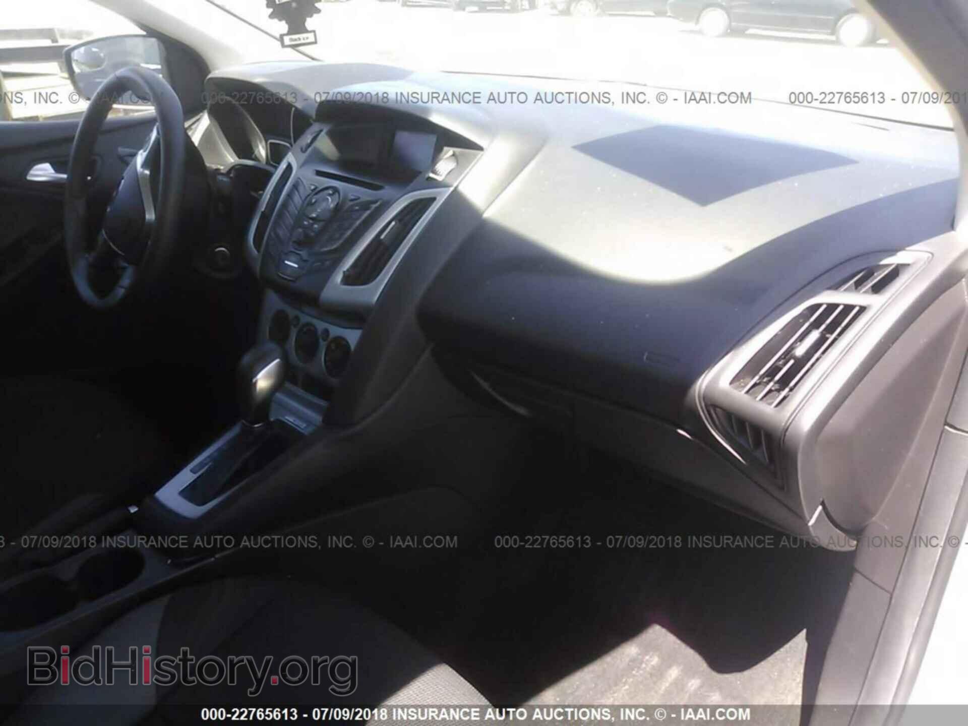 2014 Ford Focus - VIN: 1FADP3F28EL257538 - Фото 5