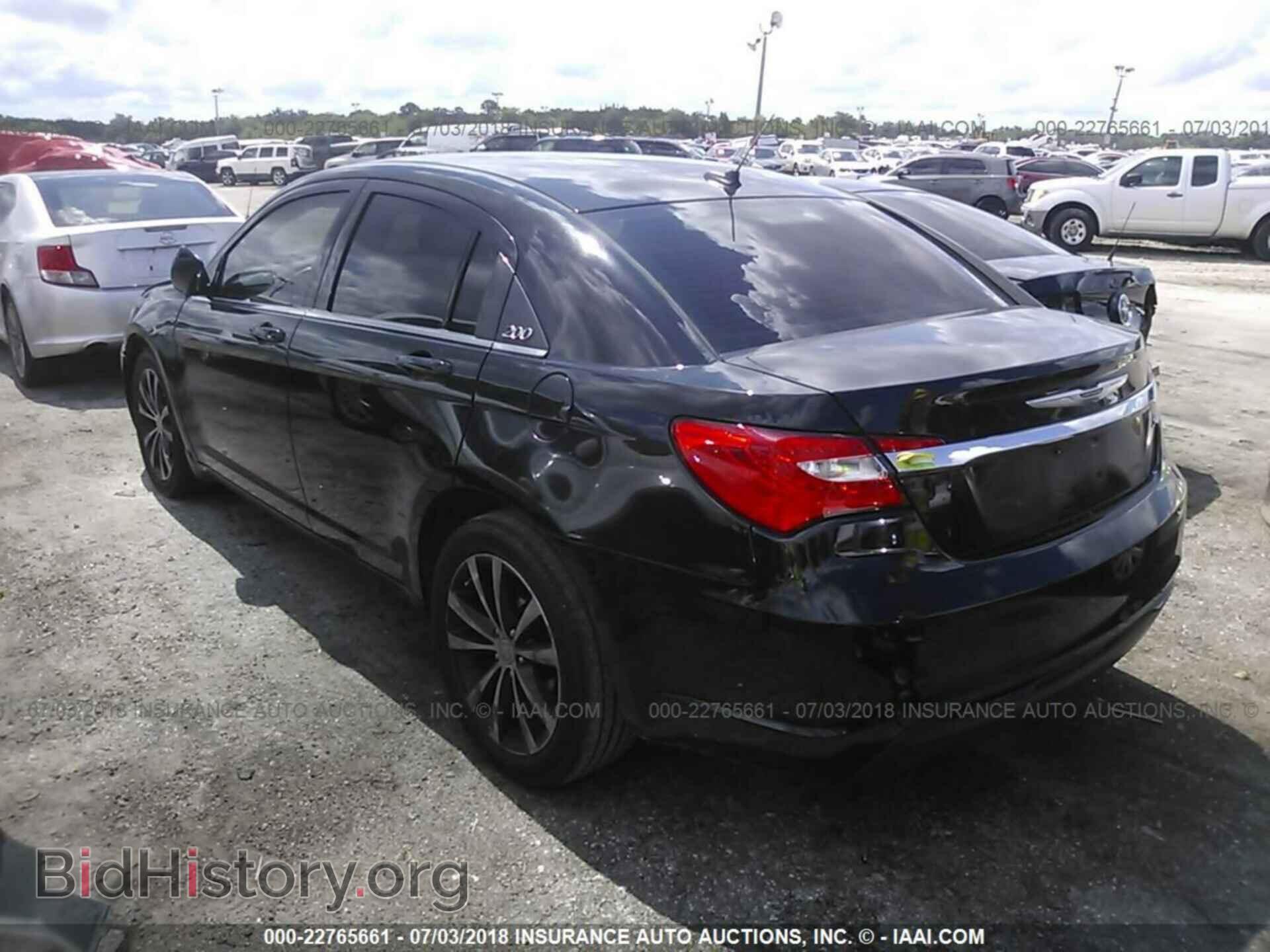 2013 Chrysler 200 - VIN: 1C3CCBBB7DN579015 - Photo 3