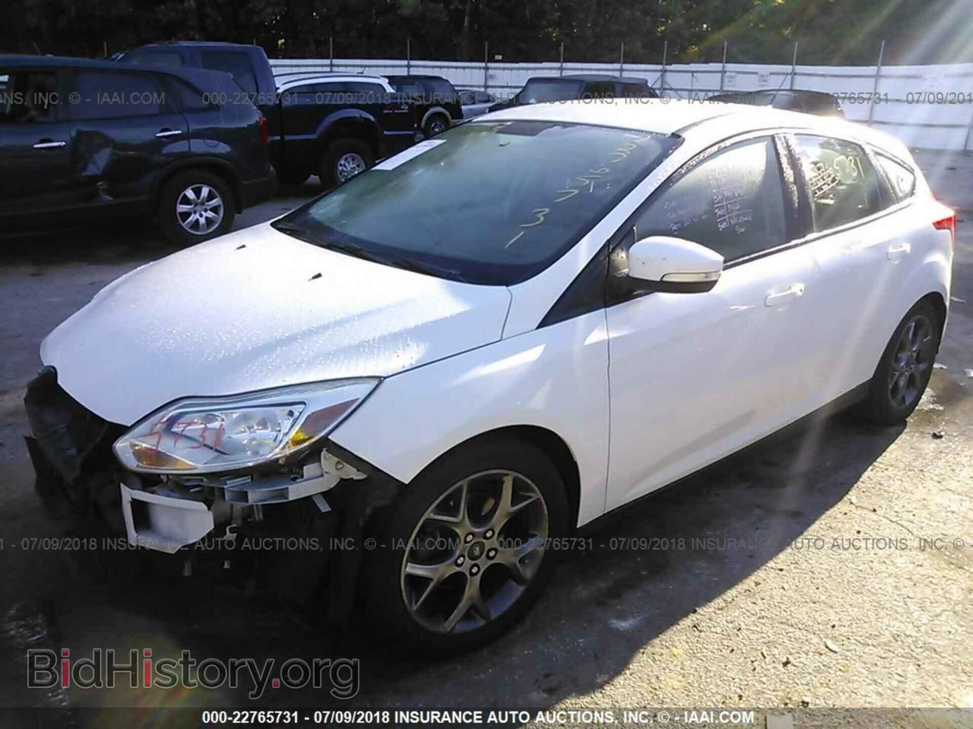 2014 Ford Focus - VIN: 1FADP3K25EL154907 - Photo 2