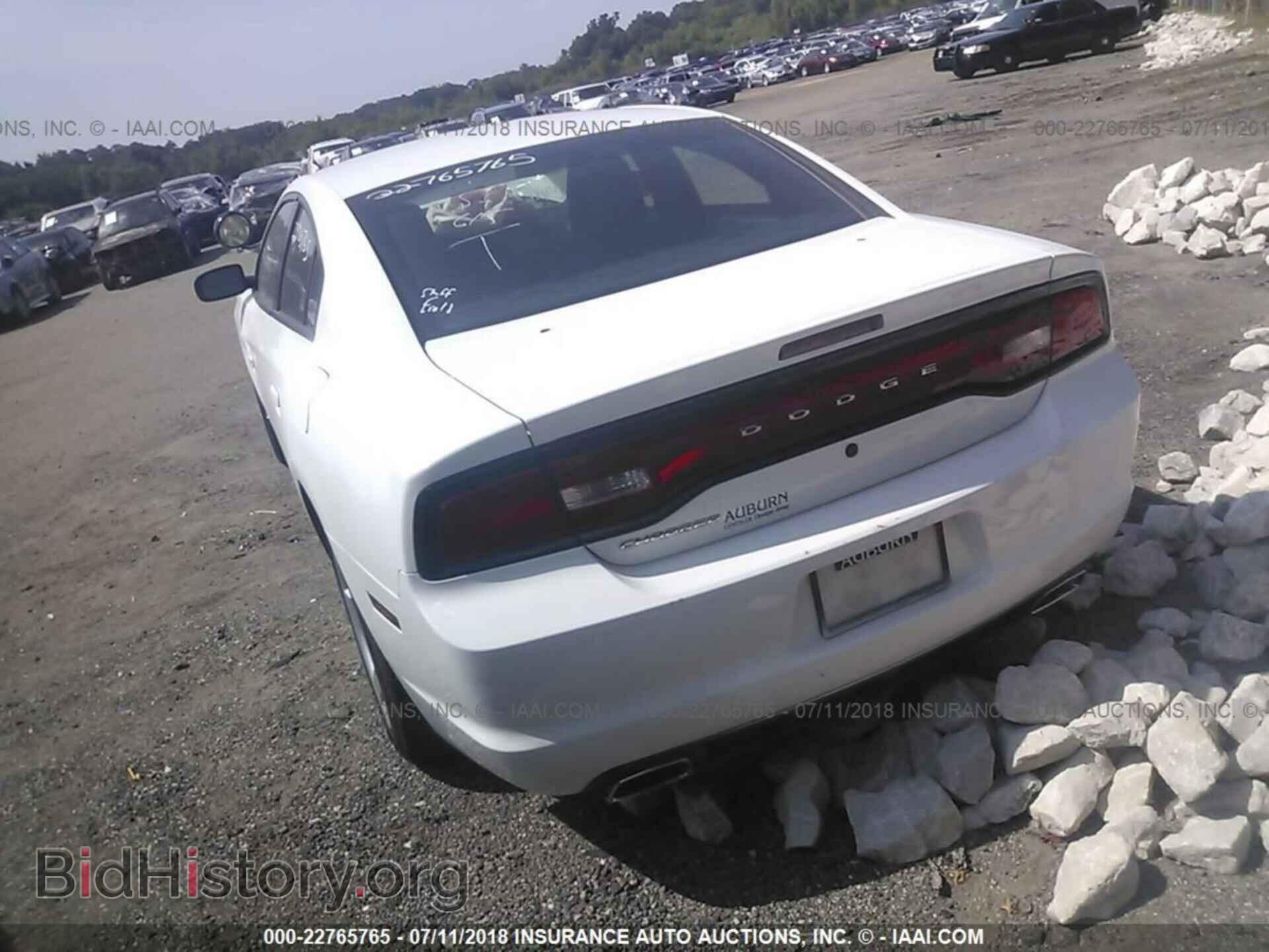 2012 Dodge Charger - VIN: 2C3CDXAG7CH181575 - Фото 3
