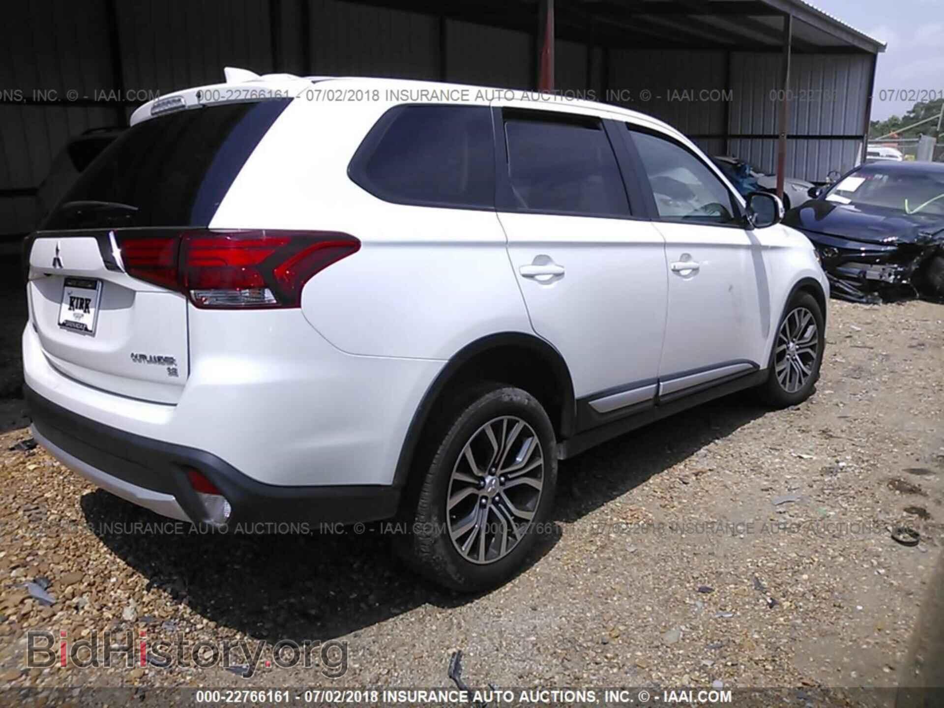 2017 Mitsubishi Outlander - VIN: JA4AD3A37HZ022792 - Фото 4