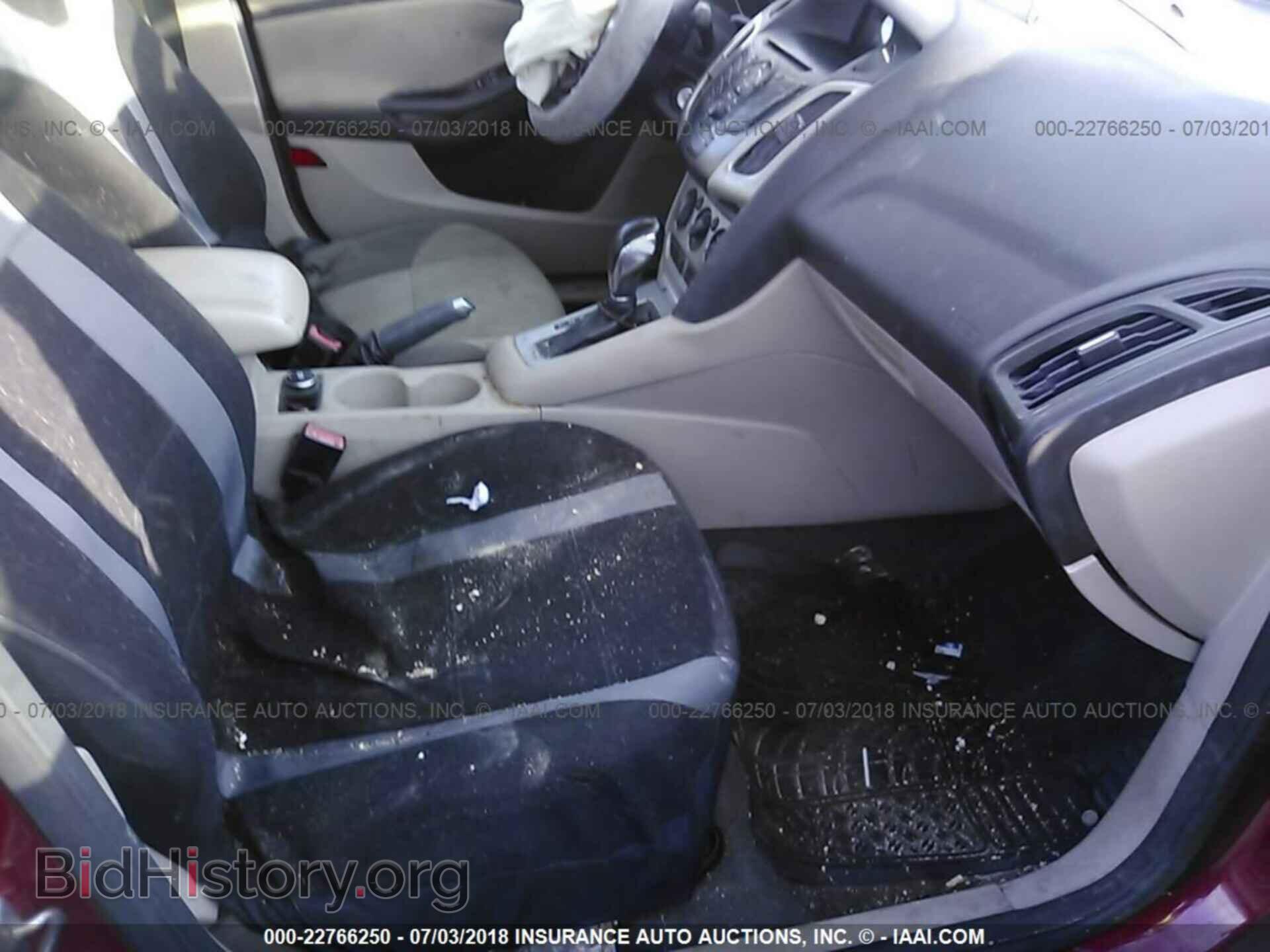 2012 Ford Focus - VIN: 1FAHP3F21CL121041 - Фото 5