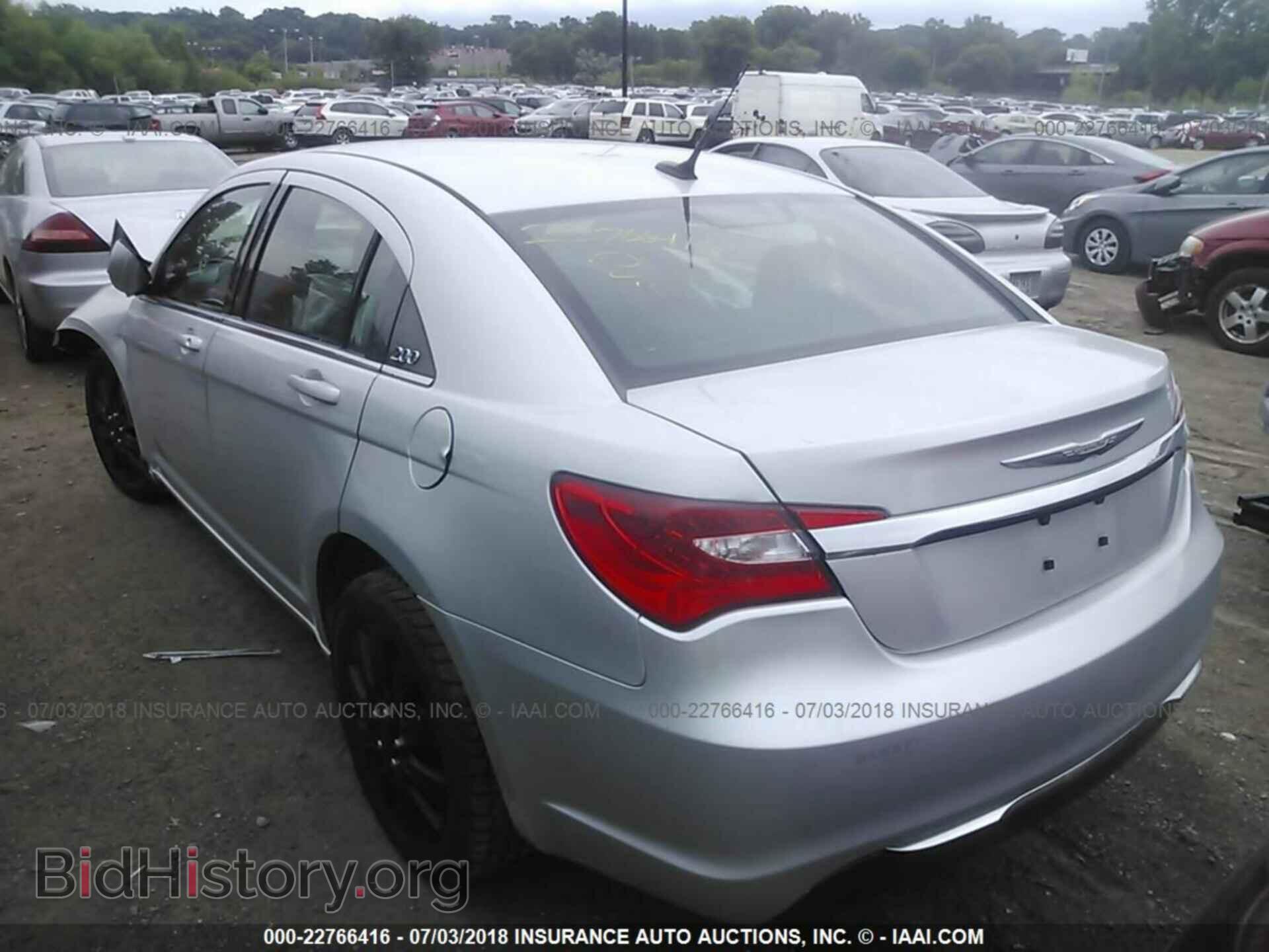 2011 Chrysler 200 - VIN: 1C3BC4FB8BN500143 - Photo 3