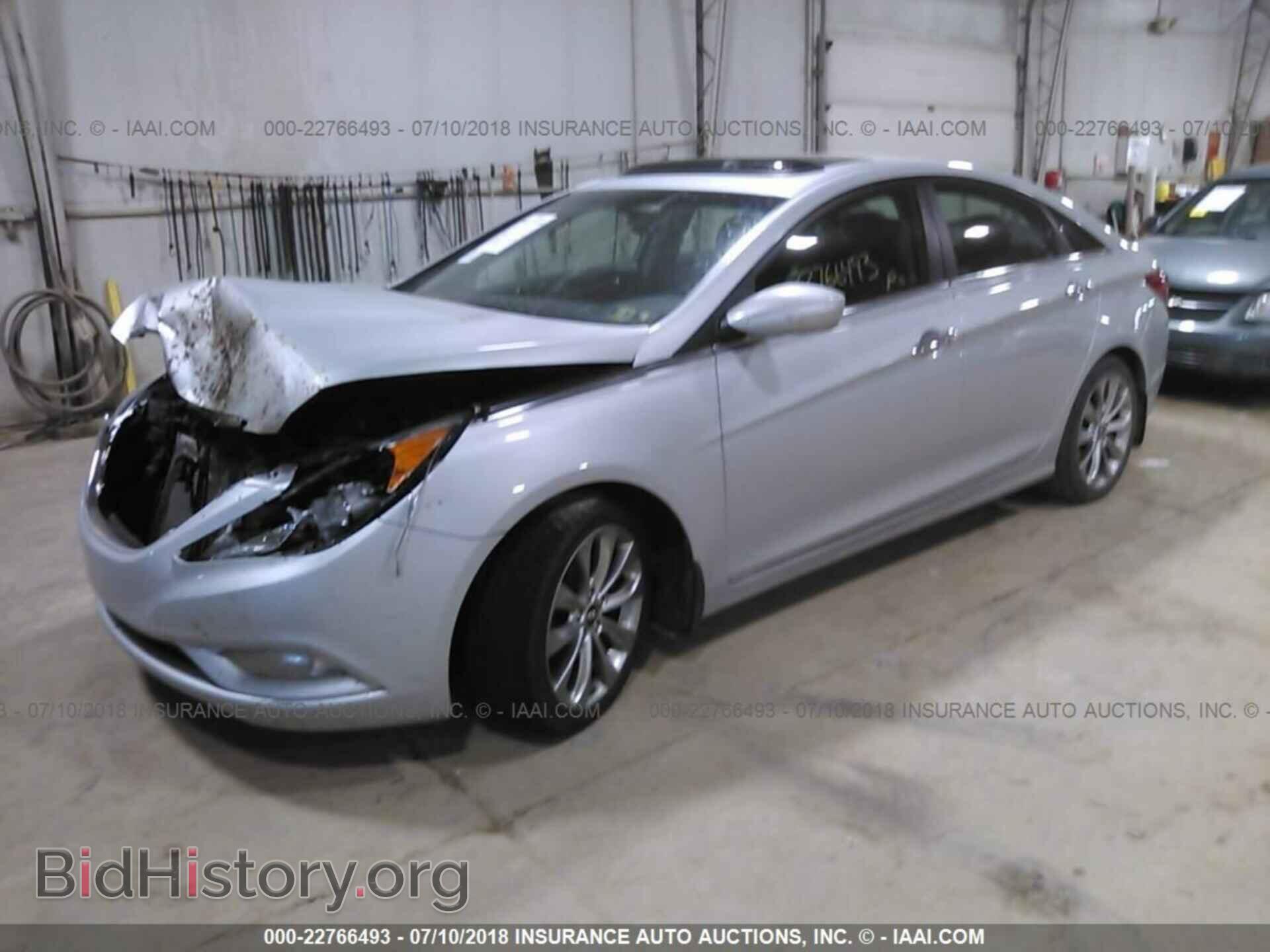 2012 Hyundai Sonata - VIN: 5NPEC4AB9CH421971 - Фото 2