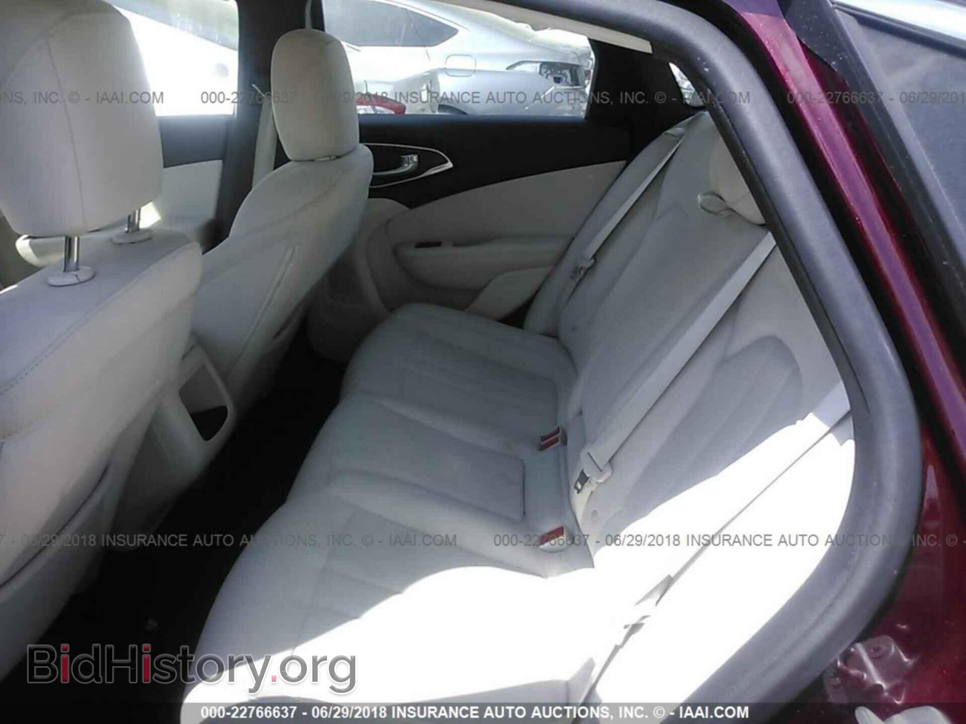 2015 Chrysler 200 - VIN: 1C3CCCABXFN687526 - Фото 8