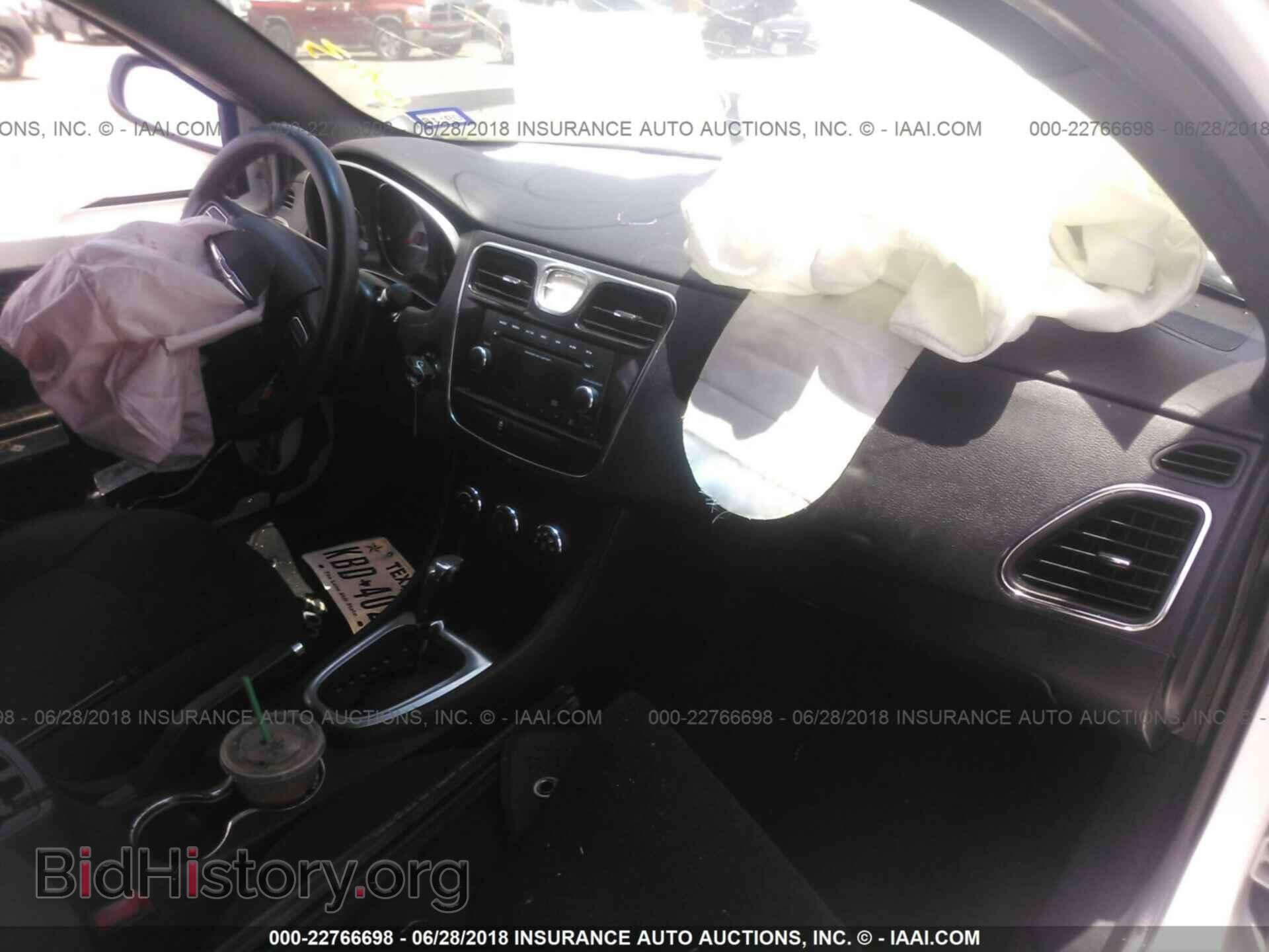 2012 Chrysler 200 - VIN: 1C3CCBAB1CN126993 - Фото 5