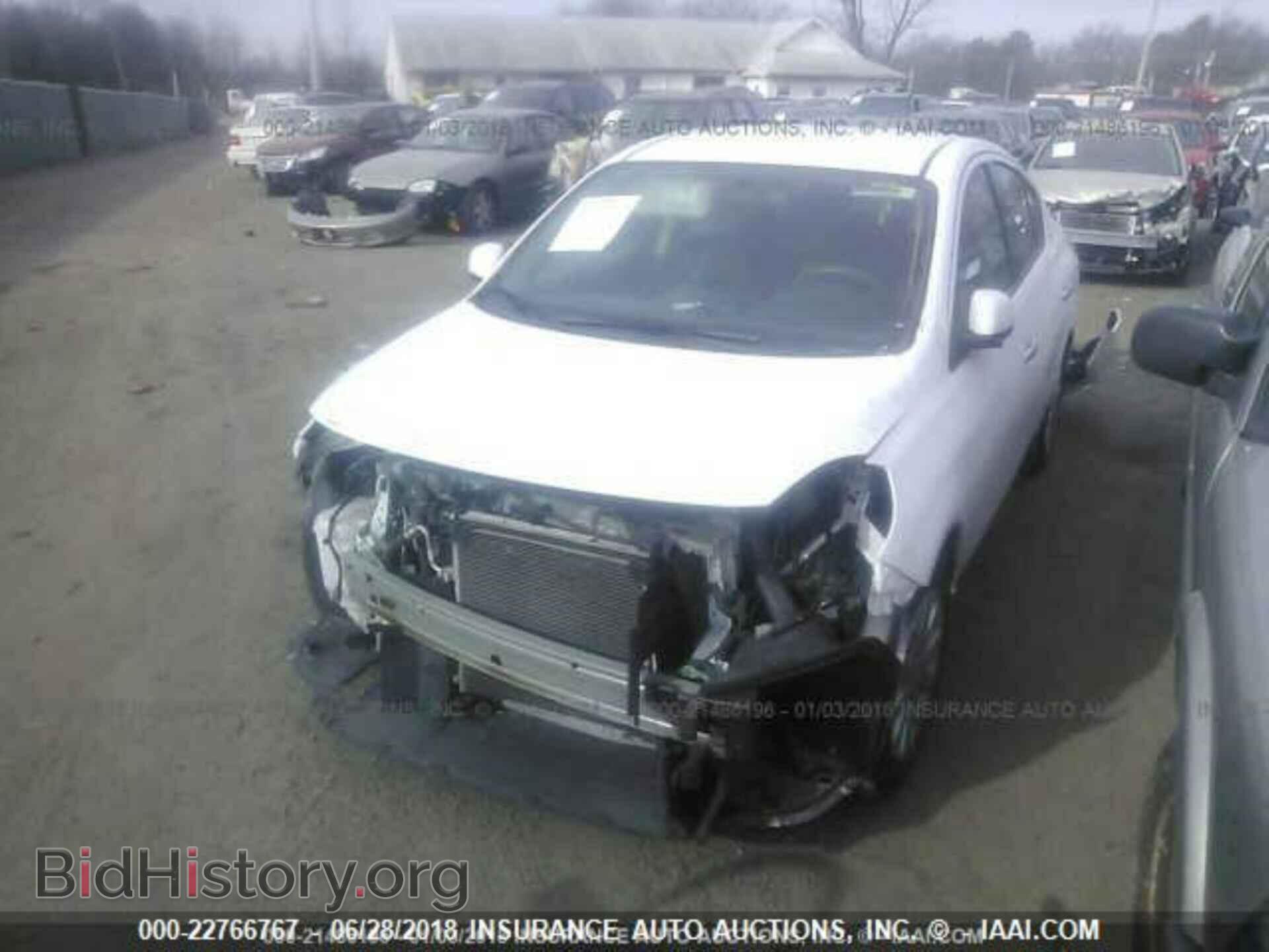 2014 Nissan Versa - VIN: 3N1CN7AP4EL853324 - Фото 2
