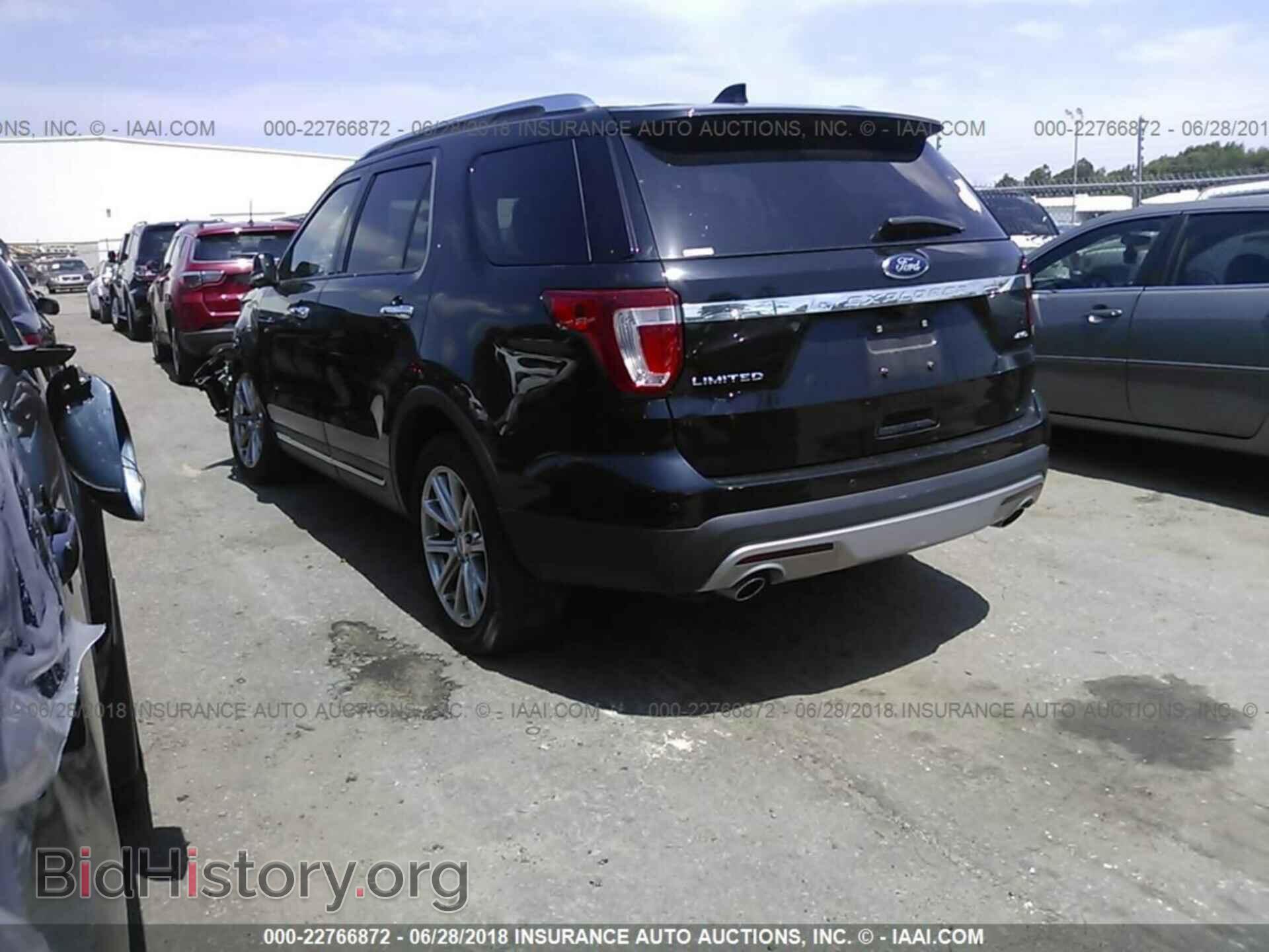 2017 Ford Explorer - VIN: 1FM5K8F83HGD24389 - Фото 3