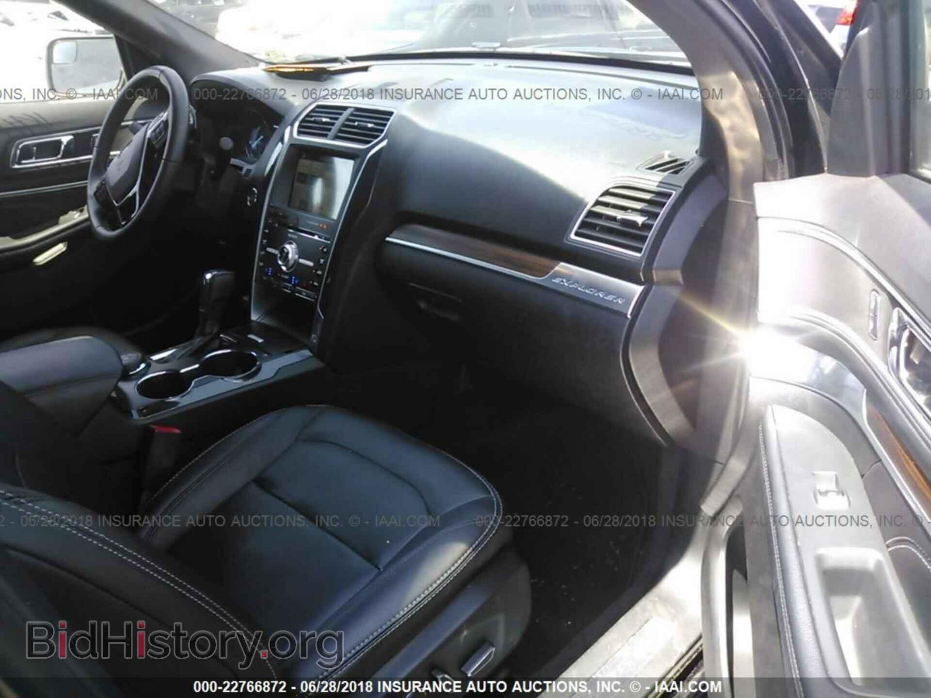 2017 Ford Explorer - VIN: 1FM5K8F83HGD24389 - Фото 5