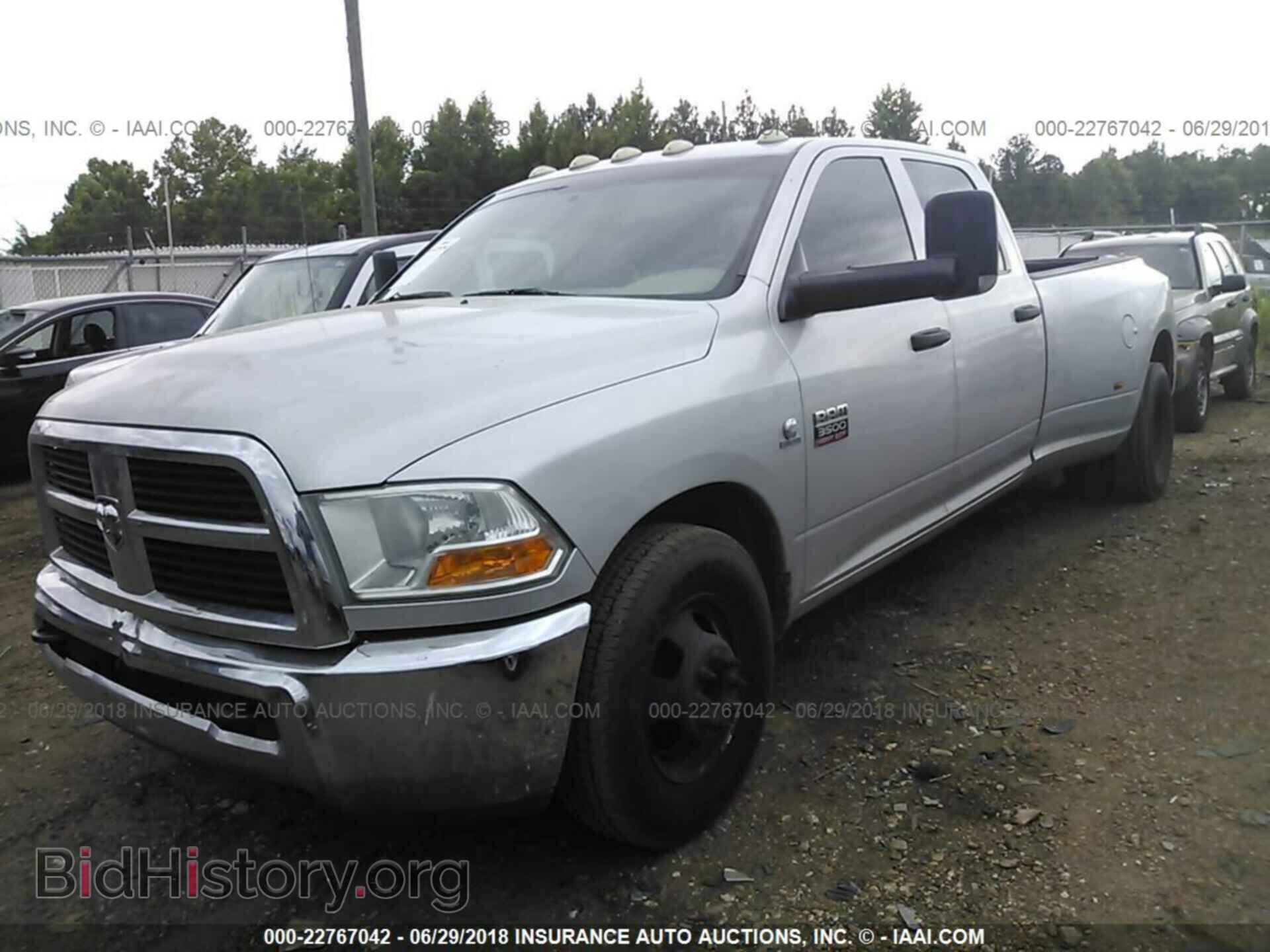 2011 Dodge Ram 3500 - VIN: 3D73M4CL0BG636730 - Photo 2