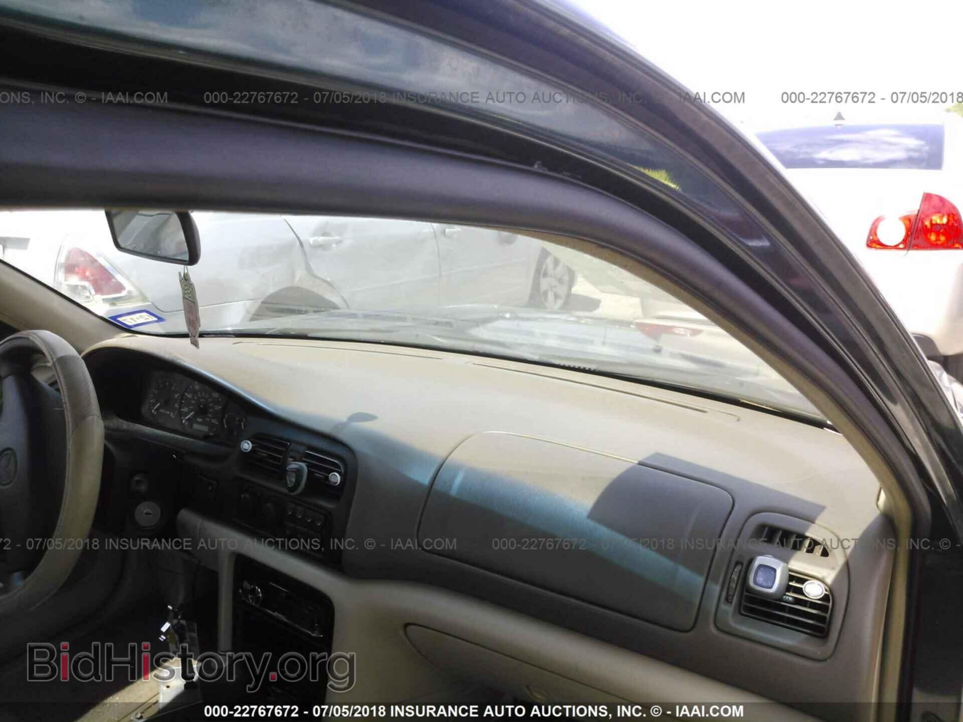1998 MAZDA 626 - VIN: 1YVGF22C3W5779786 - Фото 5