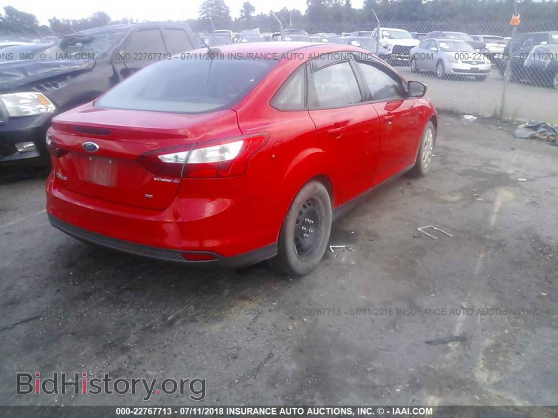 2012 Ford Focus - VIN: 1FAHP3F27CL261563 - Photo 4