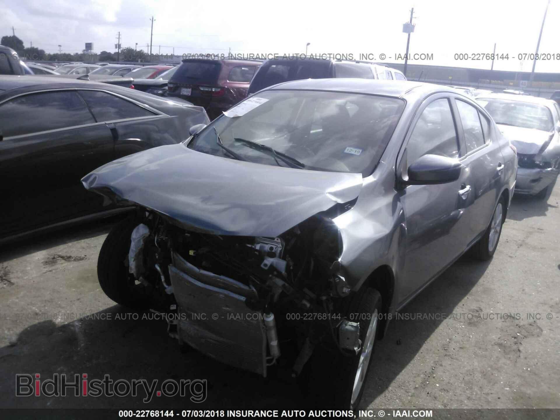 2017 Nissan Versa - VIN: 3N1CN7AP5HL890290 - Фото 2