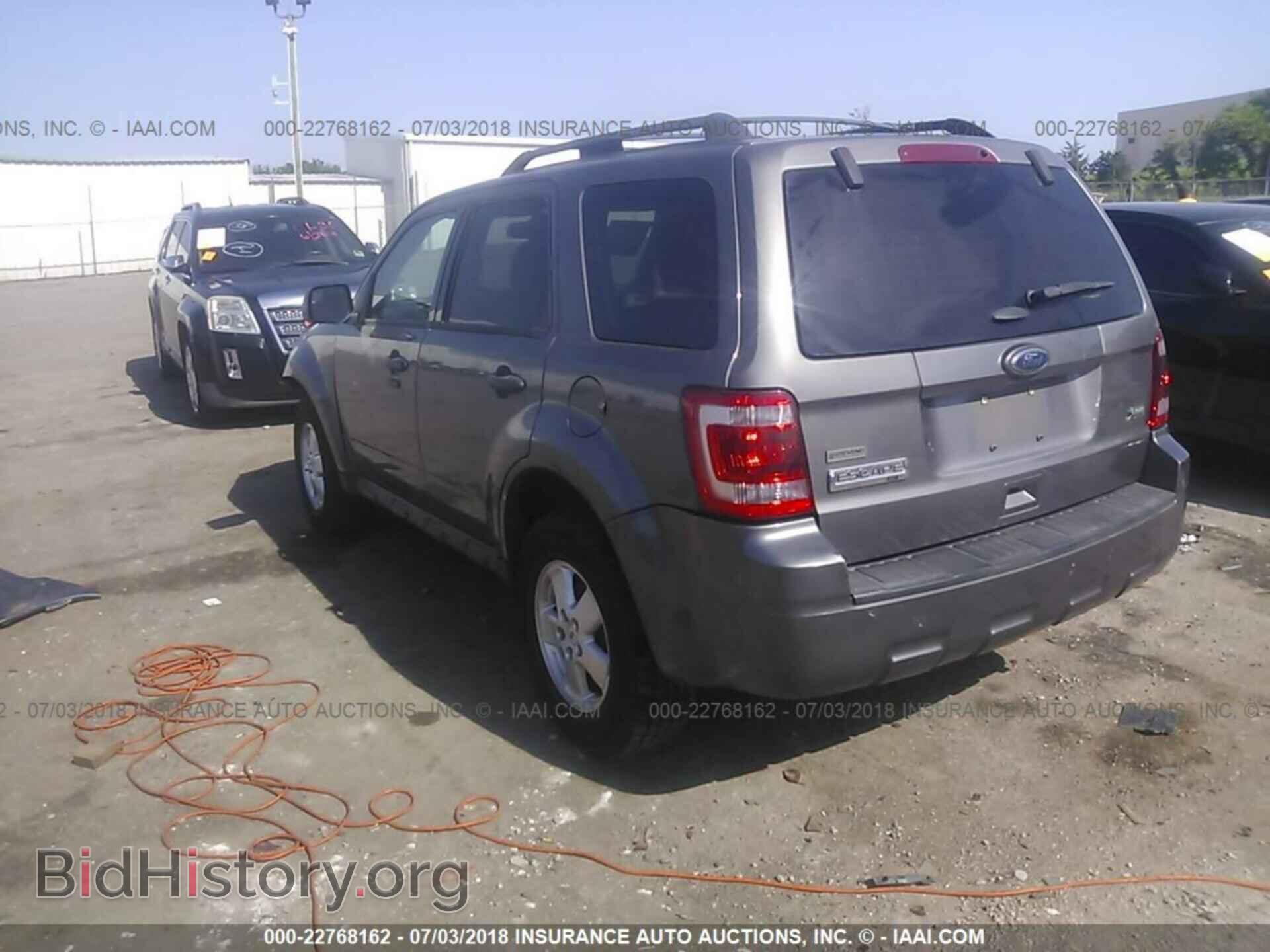 2012 Ford Escape - VIN: 1FMCU0DG2CKB53752 - Фото 3