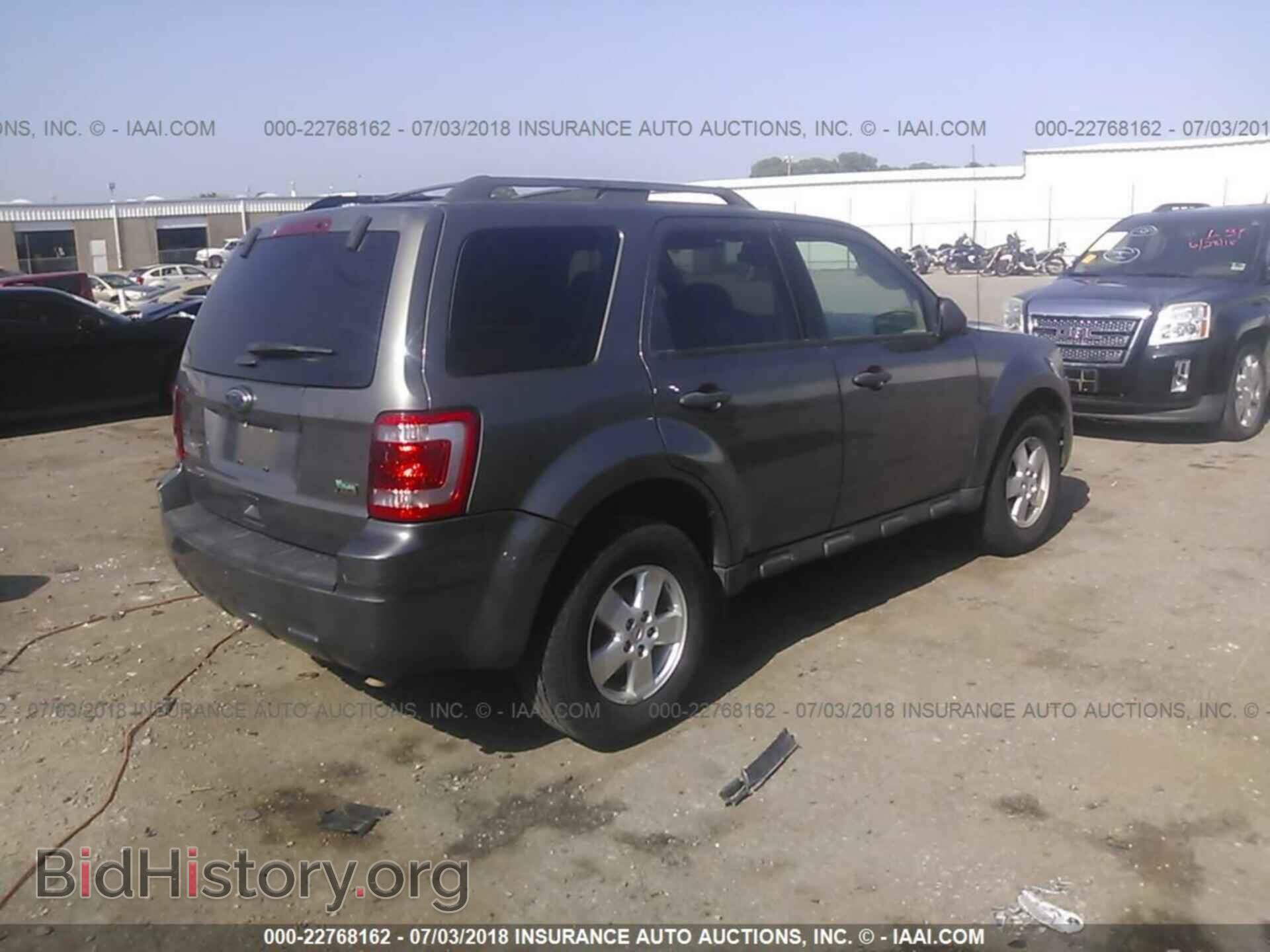 2012 Ford Escape - VIN: 1FMCU0DG2CKB53752 - Фото 4
