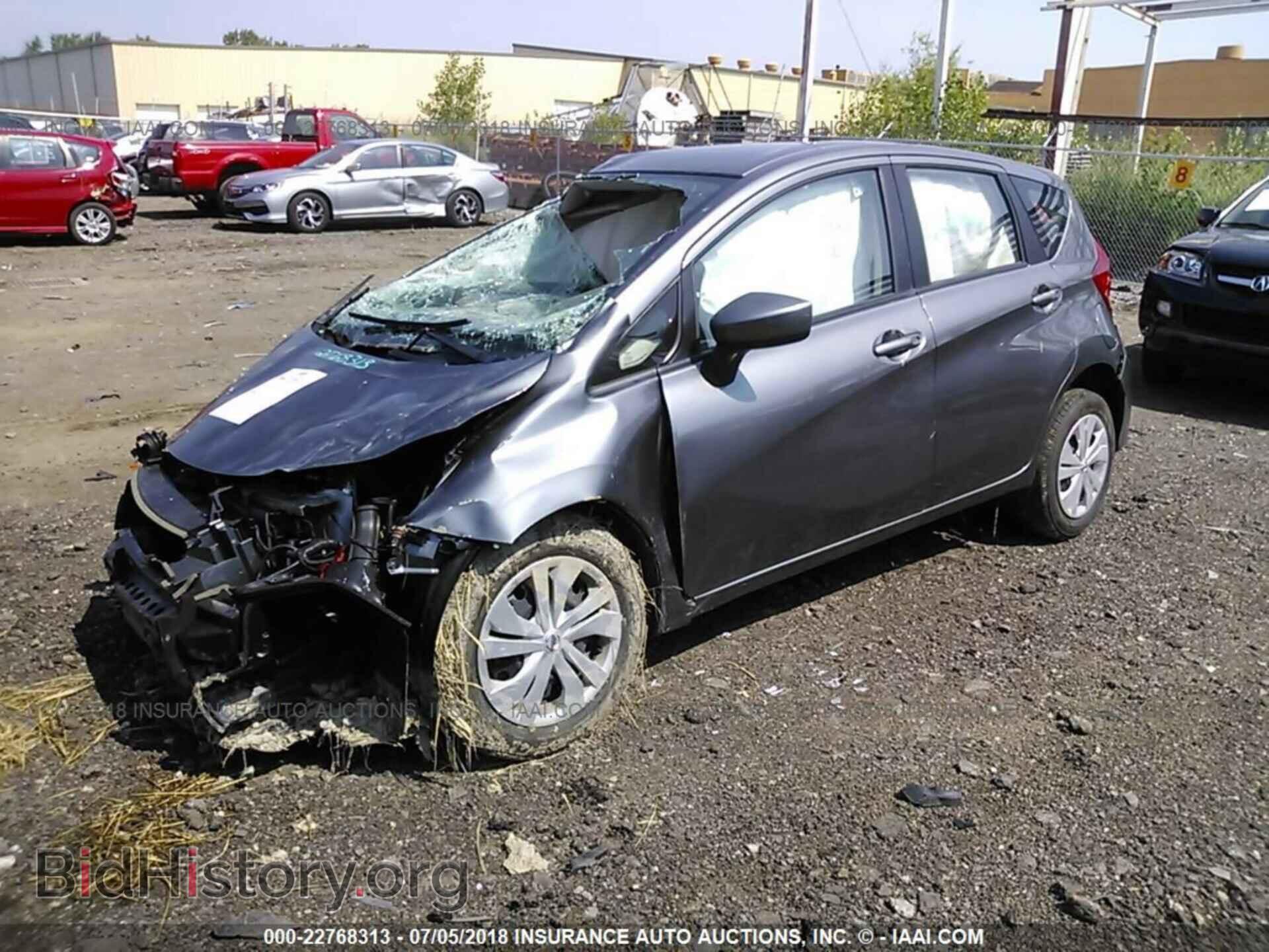 2017 Nissan Versa note - VIN: 3N1CE2CP3HL376566 - Photo 2