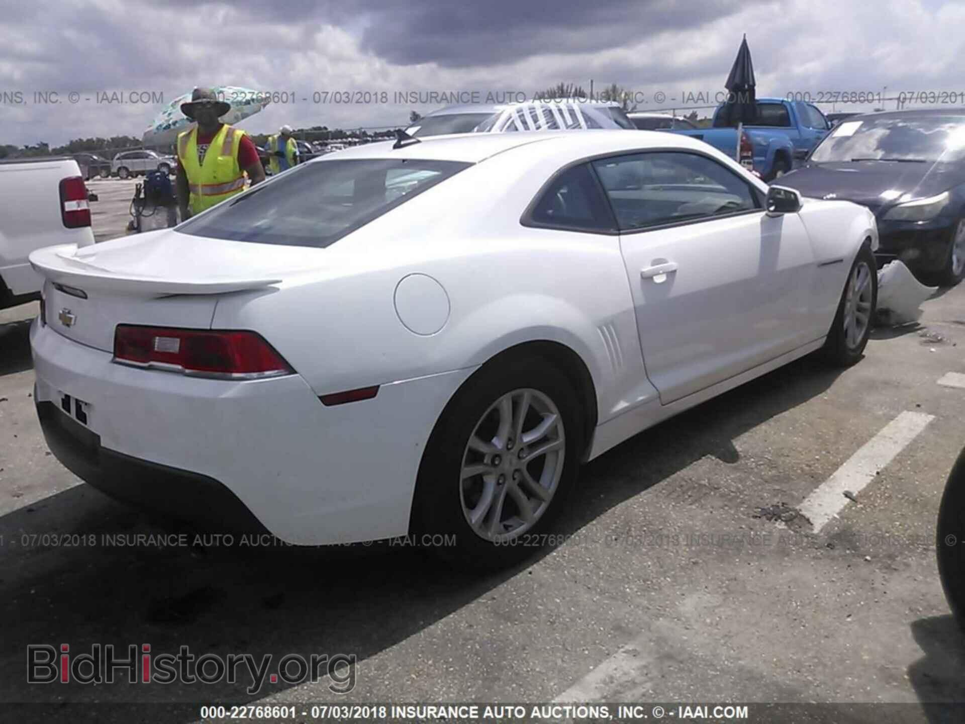 2014 Chevrolet Camaro - VIN: 2G1FA1E32E9298220 - Фото 4