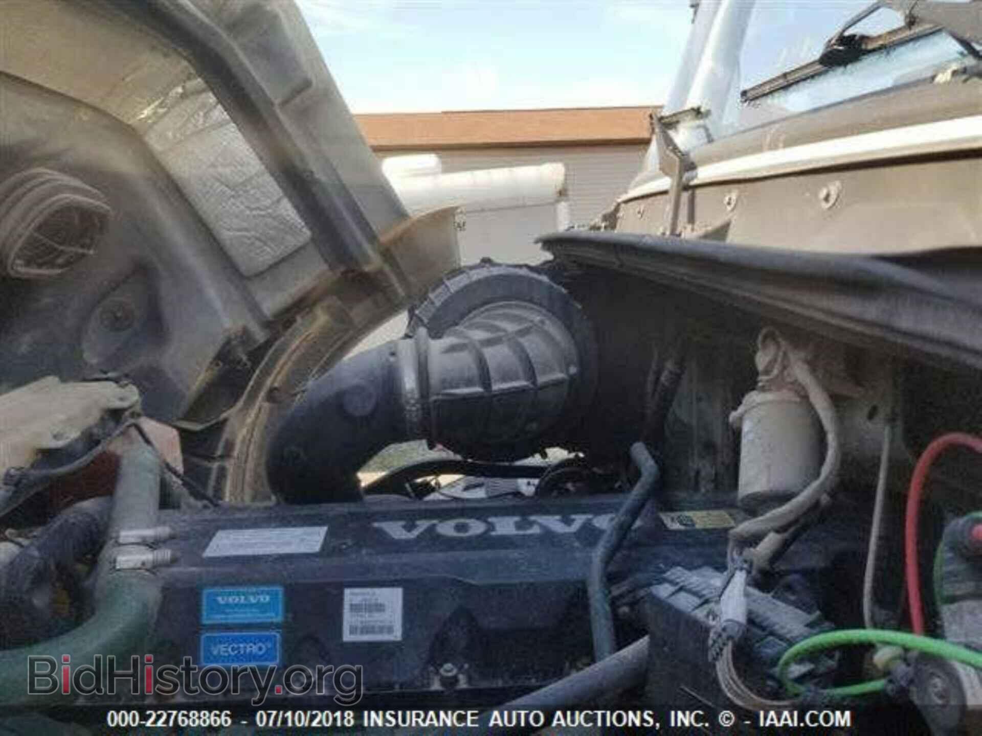 2011 Volvo Vnl - VIN: 4V4NC9EJXBN298215 - Фото 9