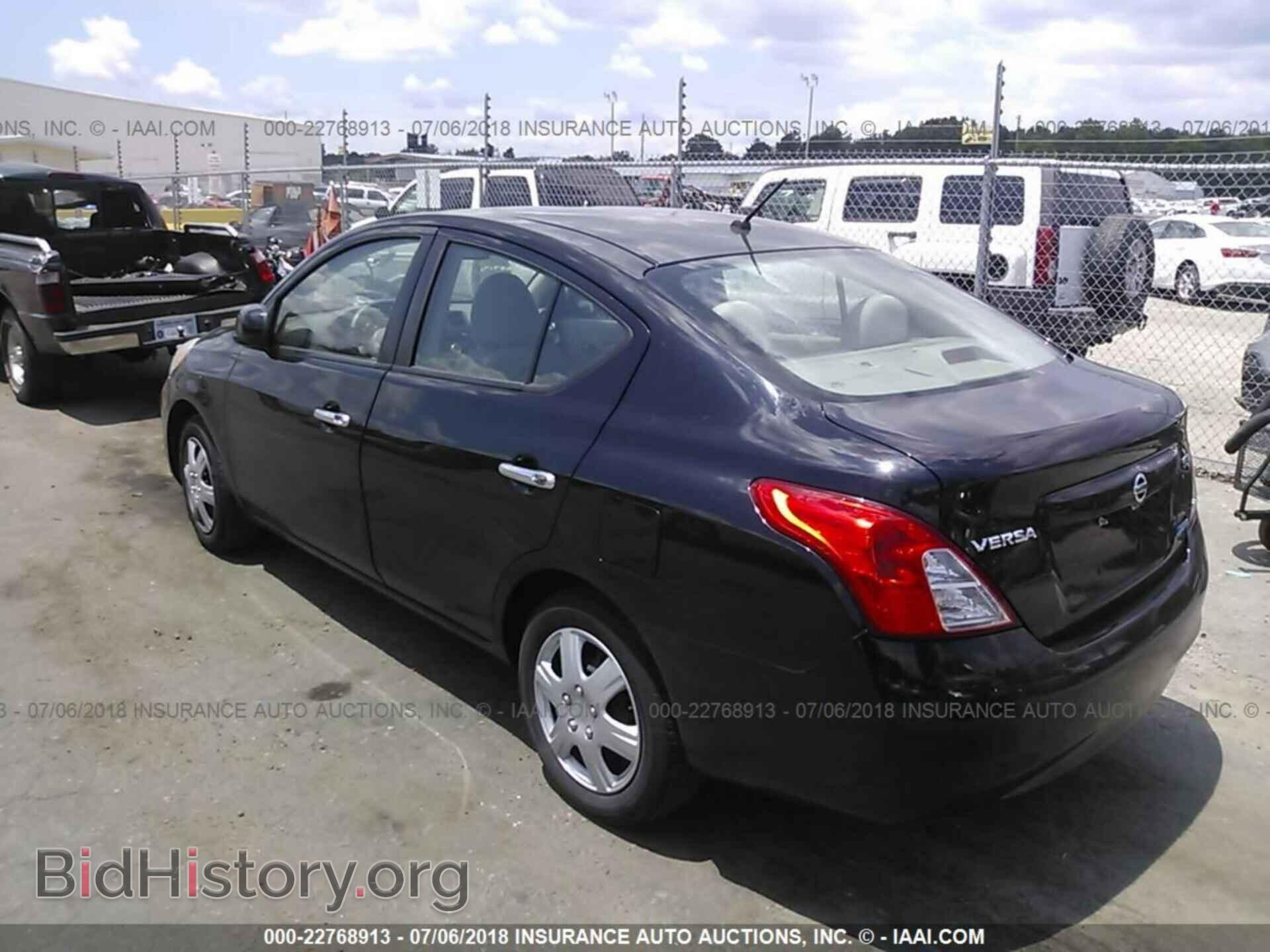 2012 Nissan Versa - VIN: 3N1CN7AP1CL824456 - Фото 3