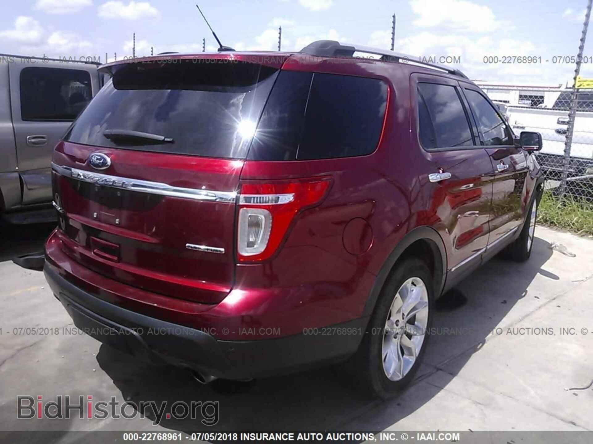 2013 Ford Explorer - VIN: 1FM5K7F83DGA92834 - Photo 4