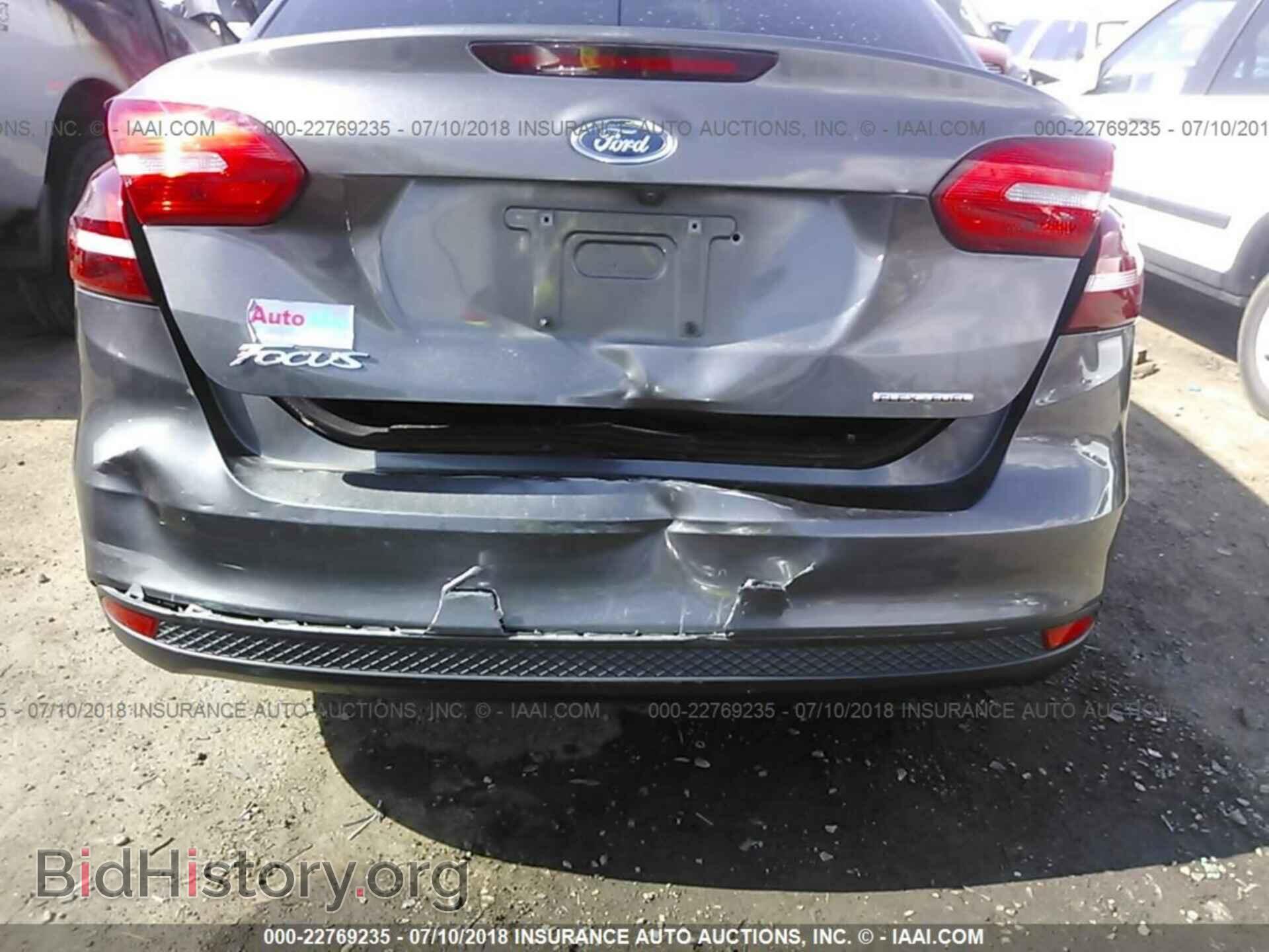 2016 Ford Focus - VIN: 1FADP3E28GL245944 - Фото 6