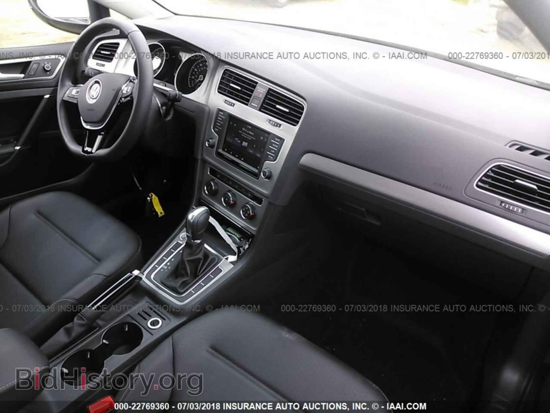 2017 Volkswagen Golf - VIN: 3VW217AUXHM073592 - Фото 5