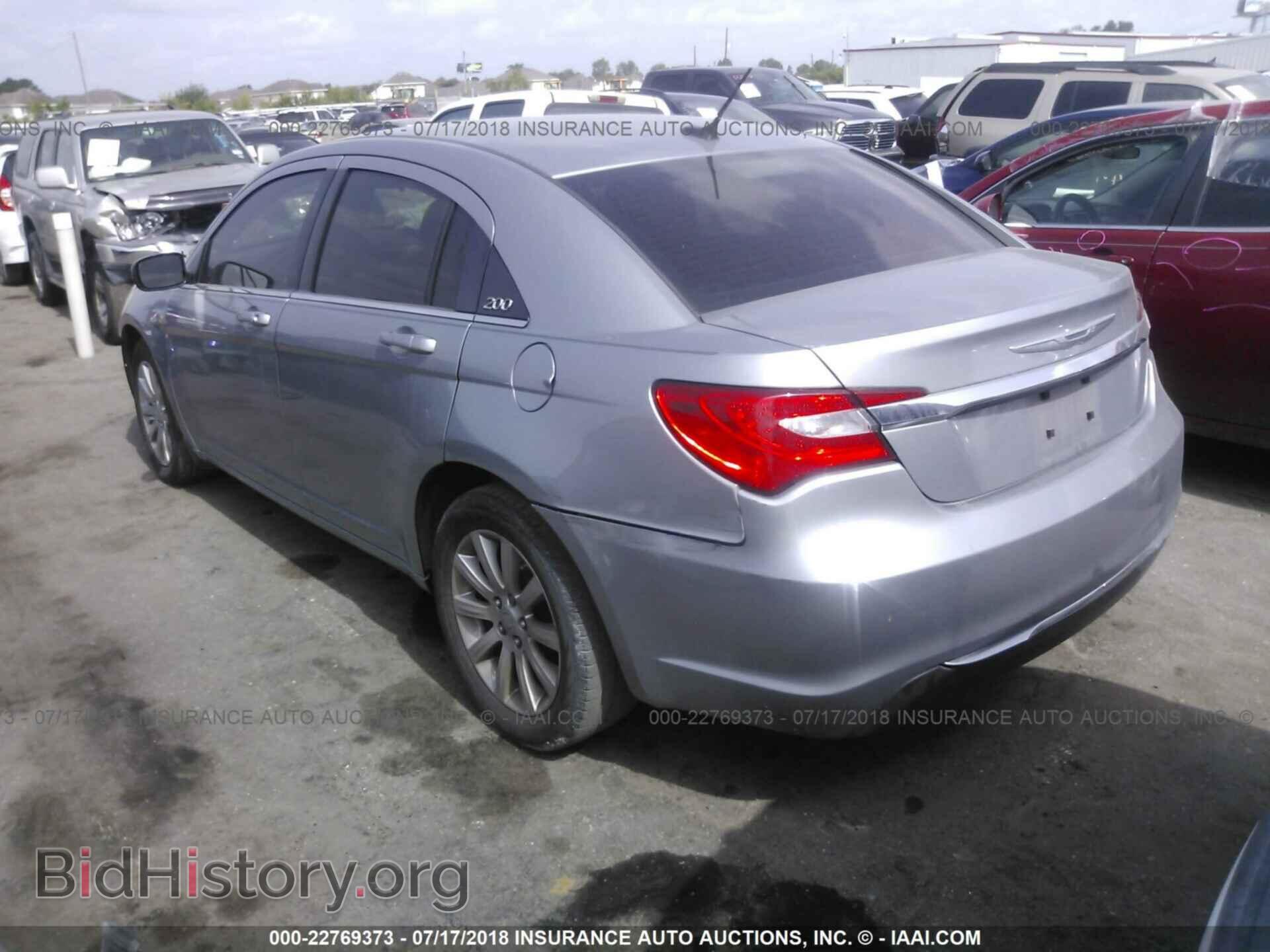 2013 Chrysler 200 - VIN: 1C3CCBBB4DN651689 - Photo 3