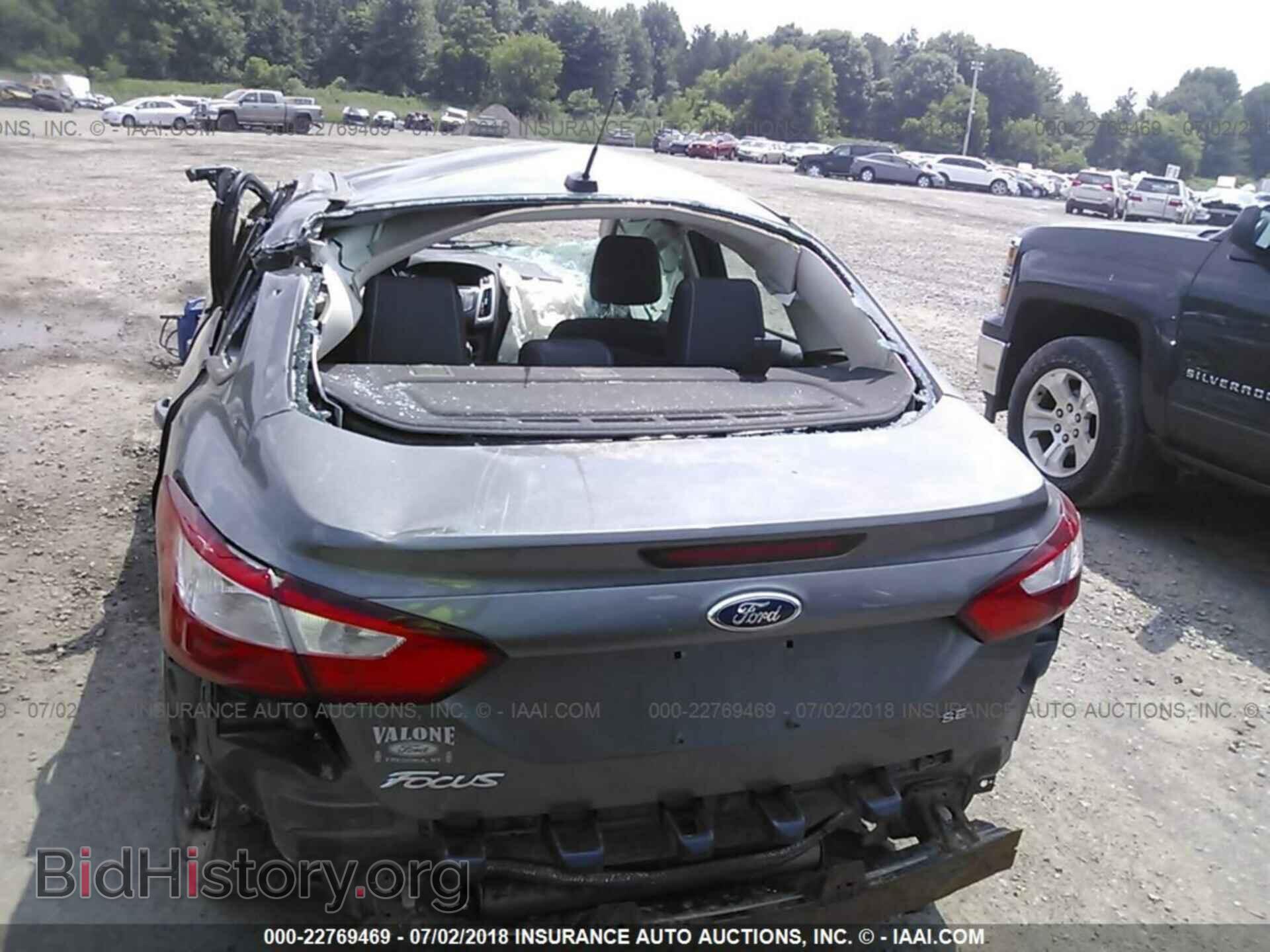 2012 Ford Focus - VIN: 1FAHP3F24CL261388 - Photo 8