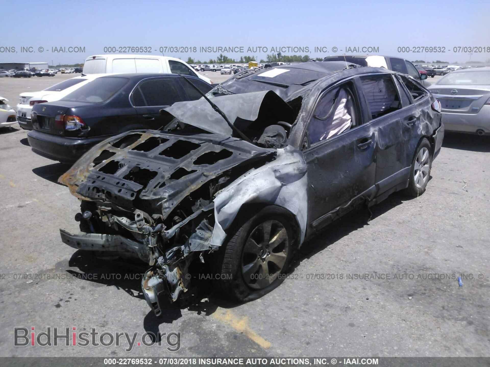2011 Subaru Outback - VIN: 4S4BRCBC0B3382017 - Фото 2