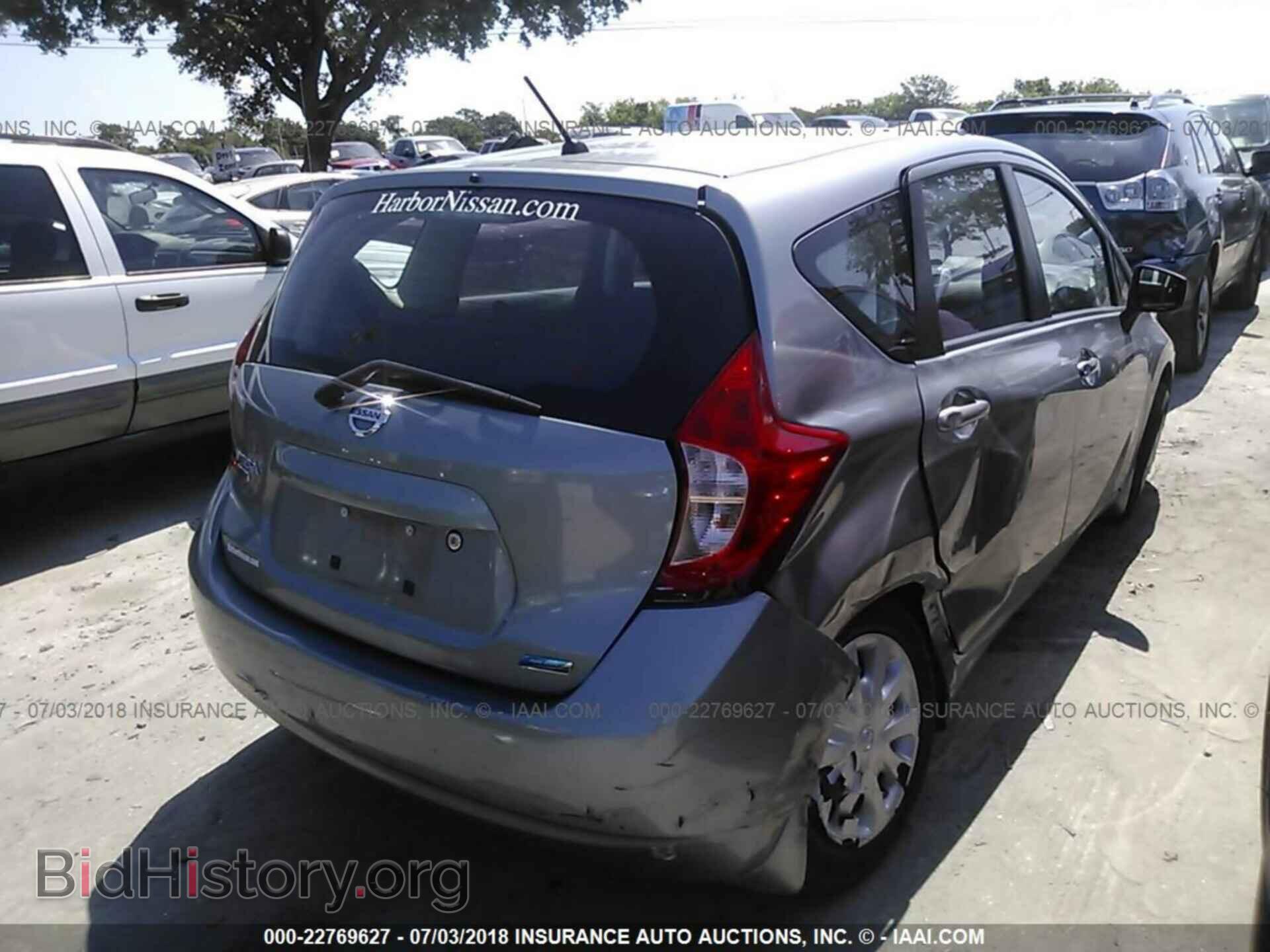 2015 Nissan Versa note - VIN: 3N1CE2CPXFL362256 - Photo 4
