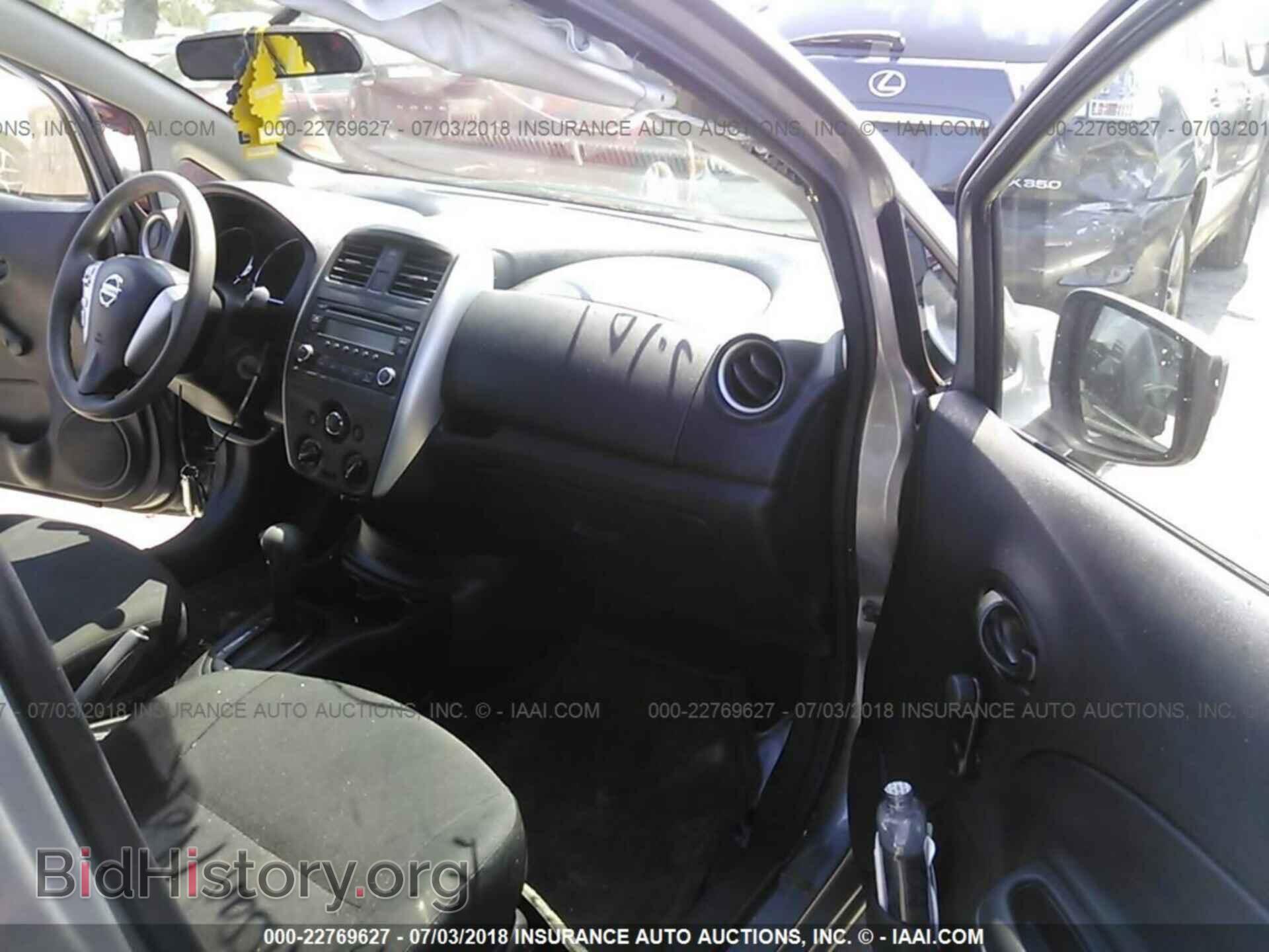 2015 Nissan Versa note - VIN: 3N1CE2CPXFL362256 - Photo 5