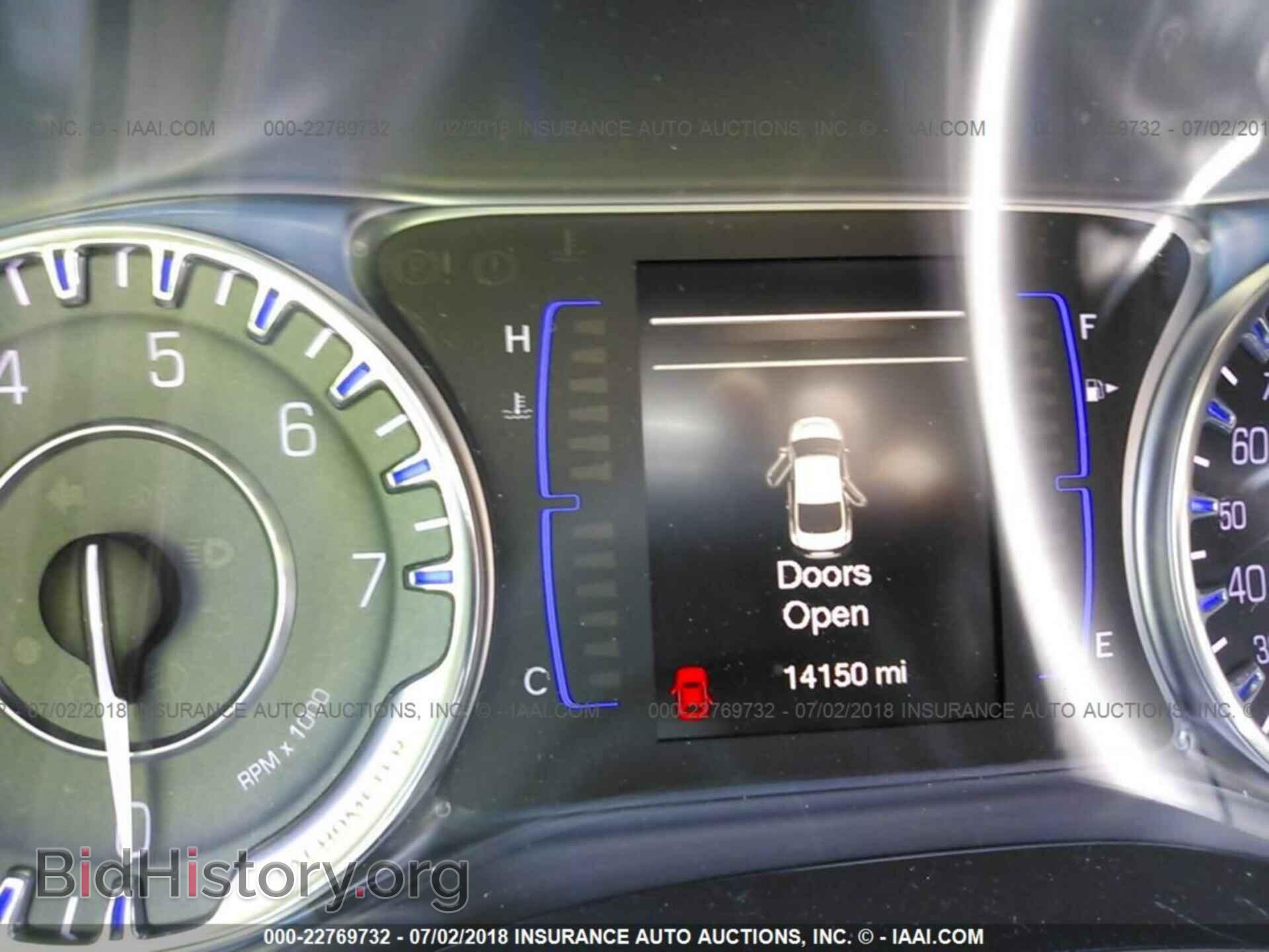 2016 Chrysler 200 - VIN: 1C3CCCAB9GN166606 - Photo 7