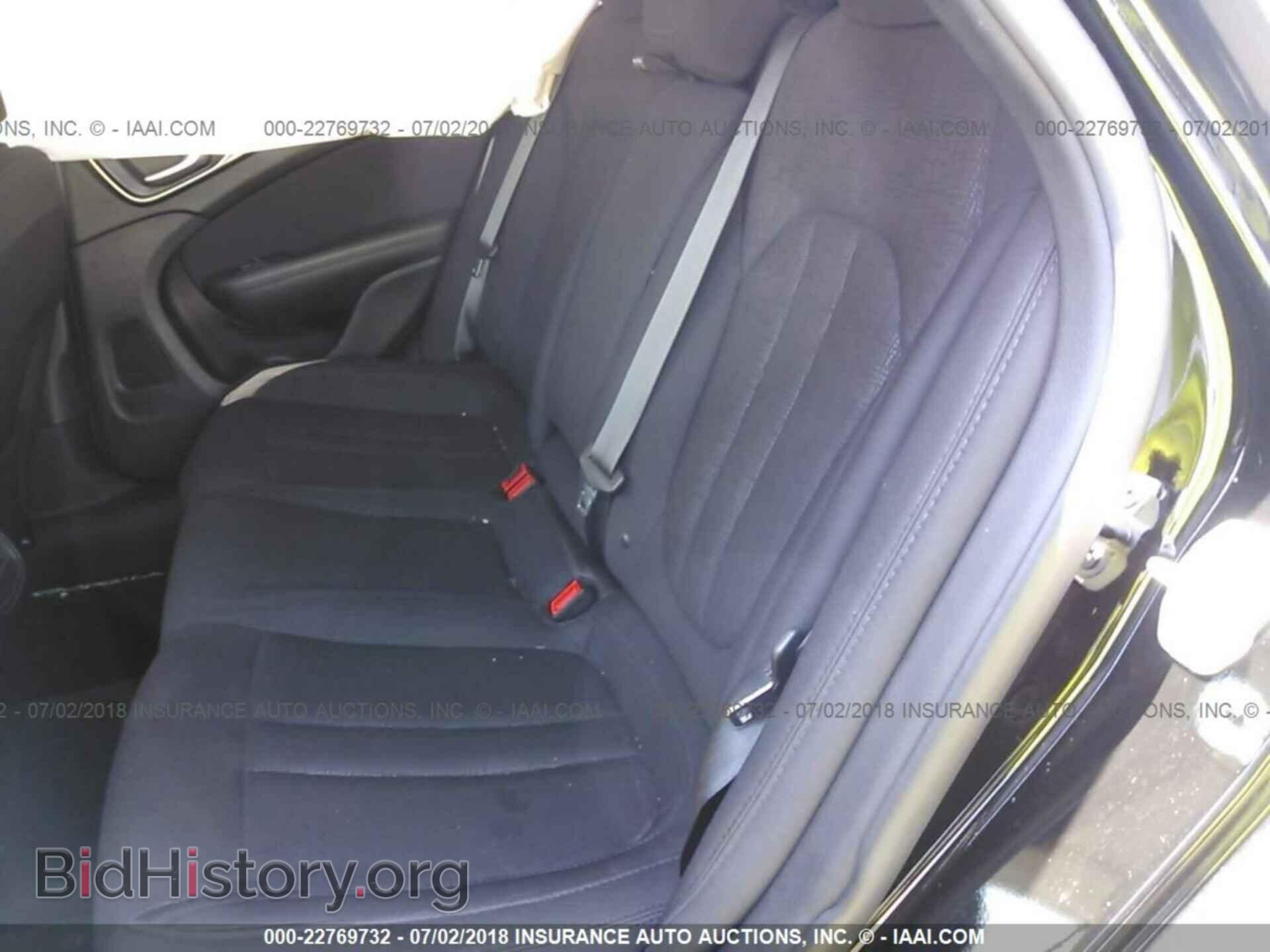 2016 Chrysler 200 - VIN: 1C3CCCAB9GN166606 - Photo 8