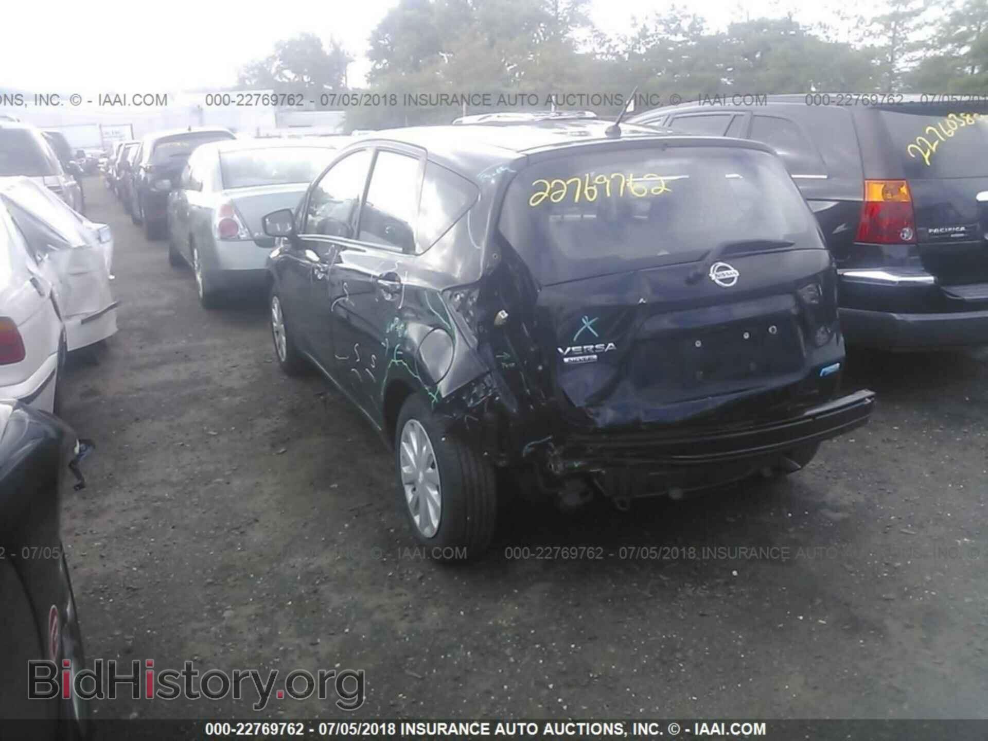 2015 Nissan Versa note - VIN: 3N1CE2CP6FL393990 - Photo 3