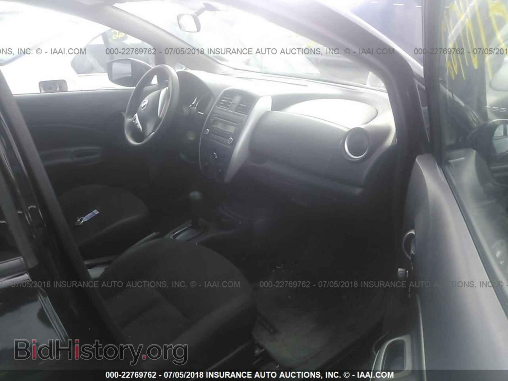 2015 Nissan Versa note - VIN: 3N1CE2CP6FL393990 - Photo 5