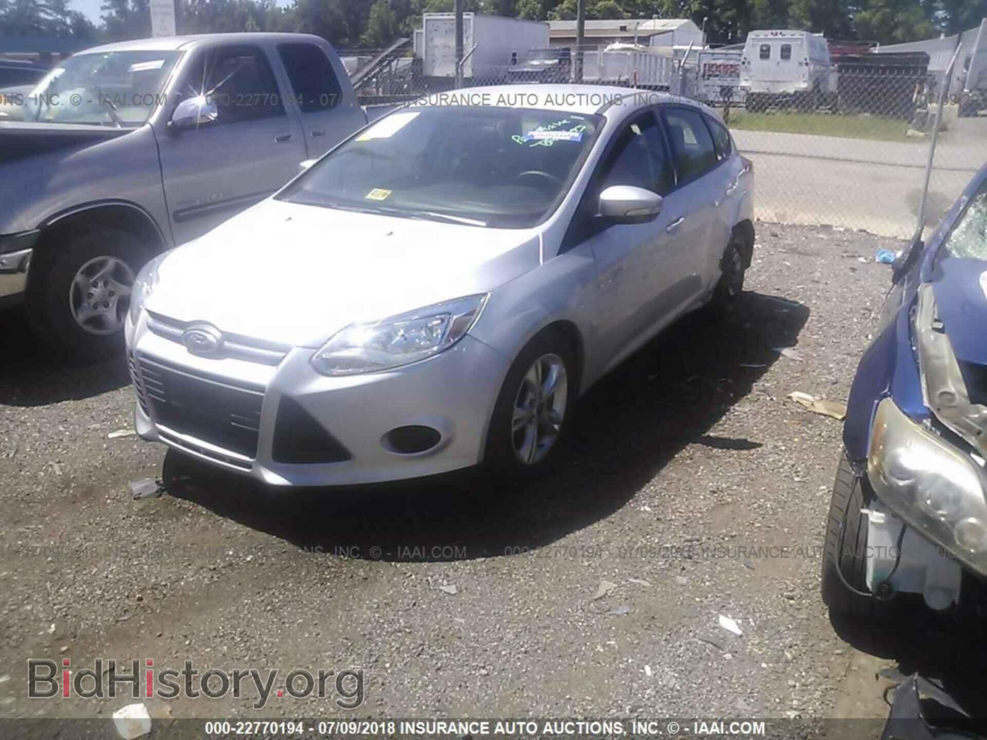 2014 Ford Focus - VIN: 1FADP3K20EL379932 - Photo 2