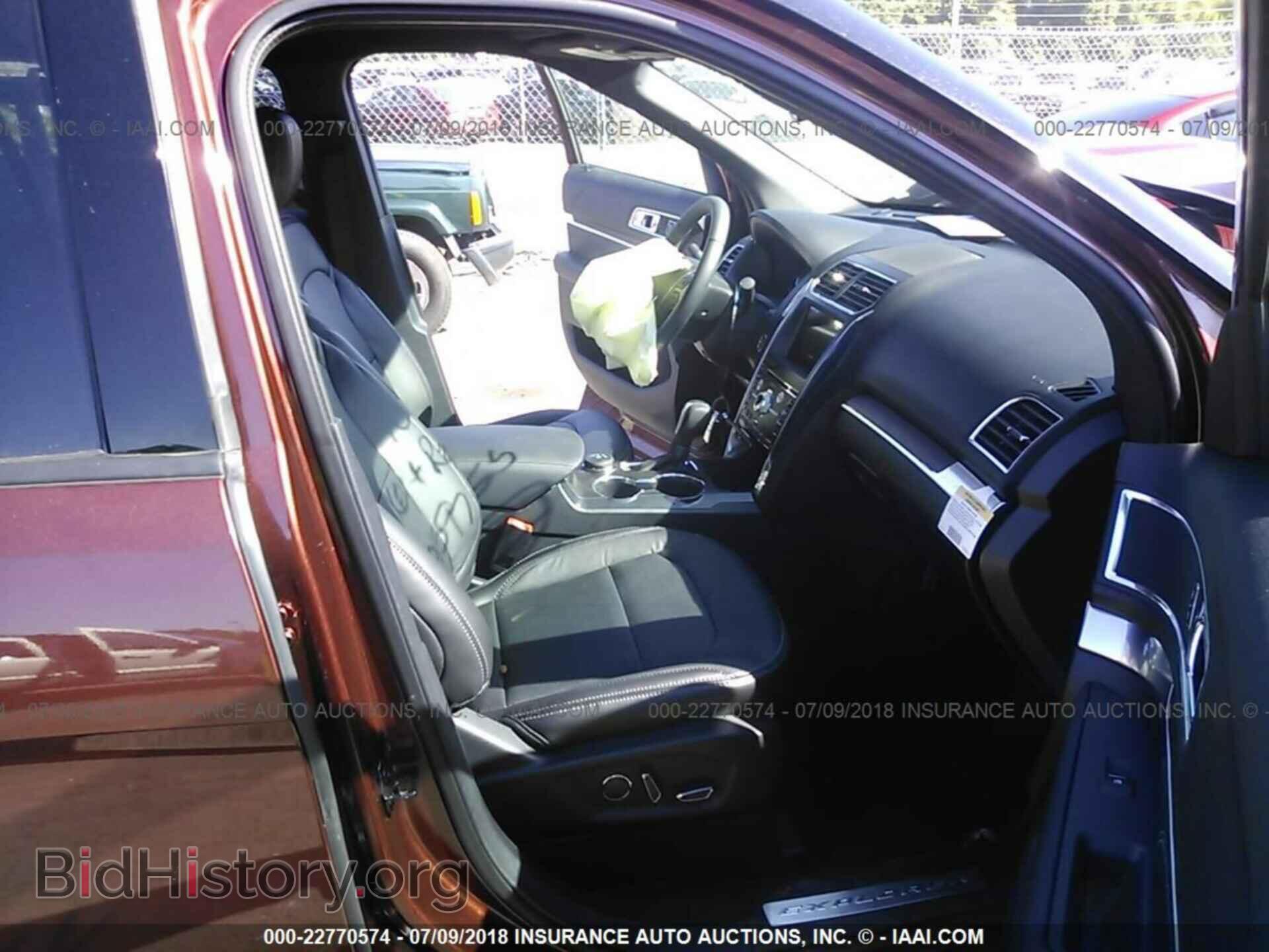 2018 Ford Explorer - VIN: 1FM5K8F88JGB57811 - Photo 5