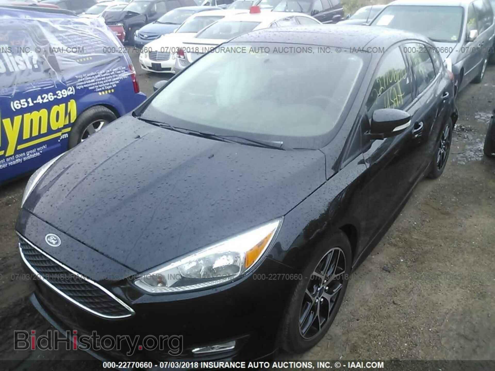 2015 Ford Focus - VIN: 1FADP3K22FL357660 - Фото 2
