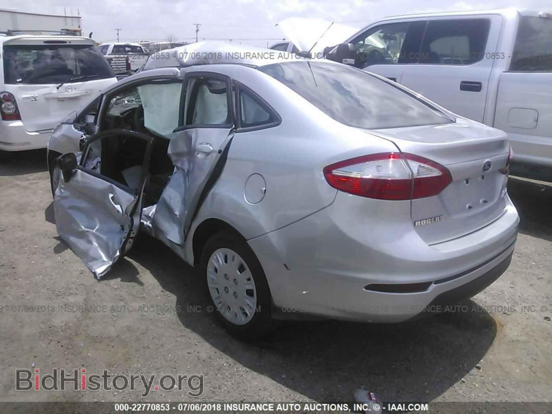 2017 Ford Fiesta - VIN: 3FADP4AJ4HM166189 - Фото 3