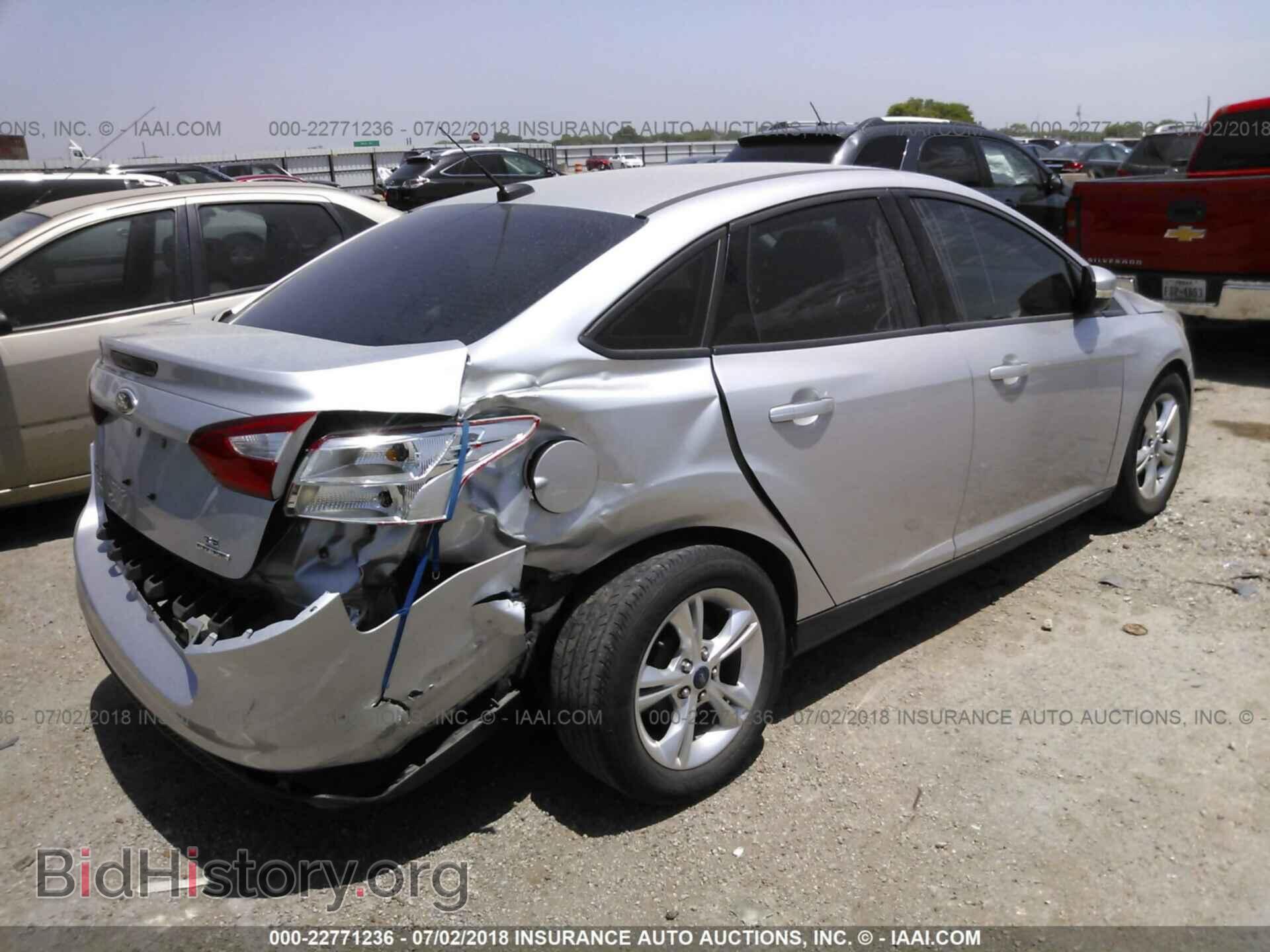 2014 Ford Focus - VIN: 1FADP3F22EL348451 - Фото 4