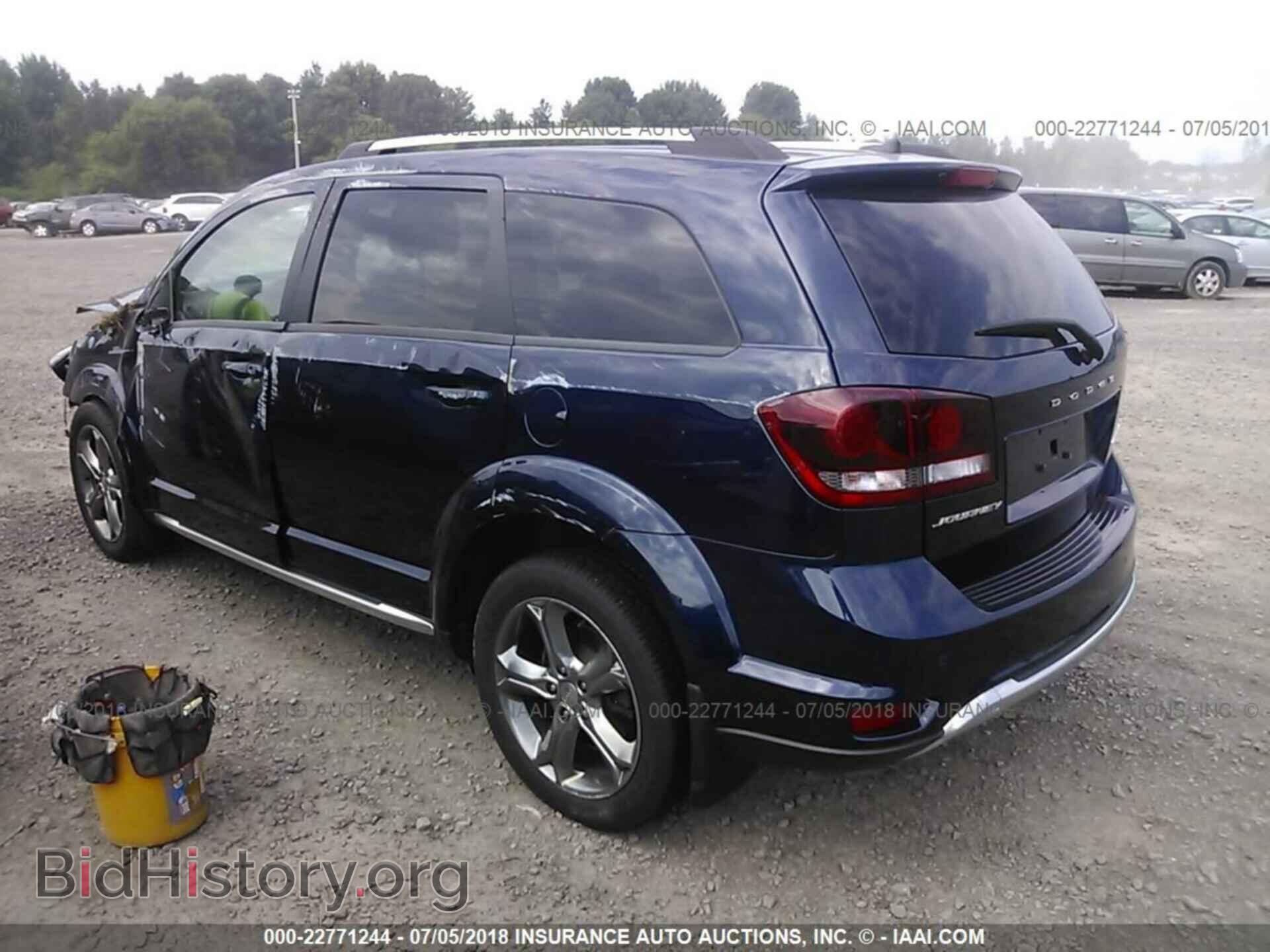 2017 Dodge Journey - VIN: 3C4PDCGB7HT607488 - Фото 3