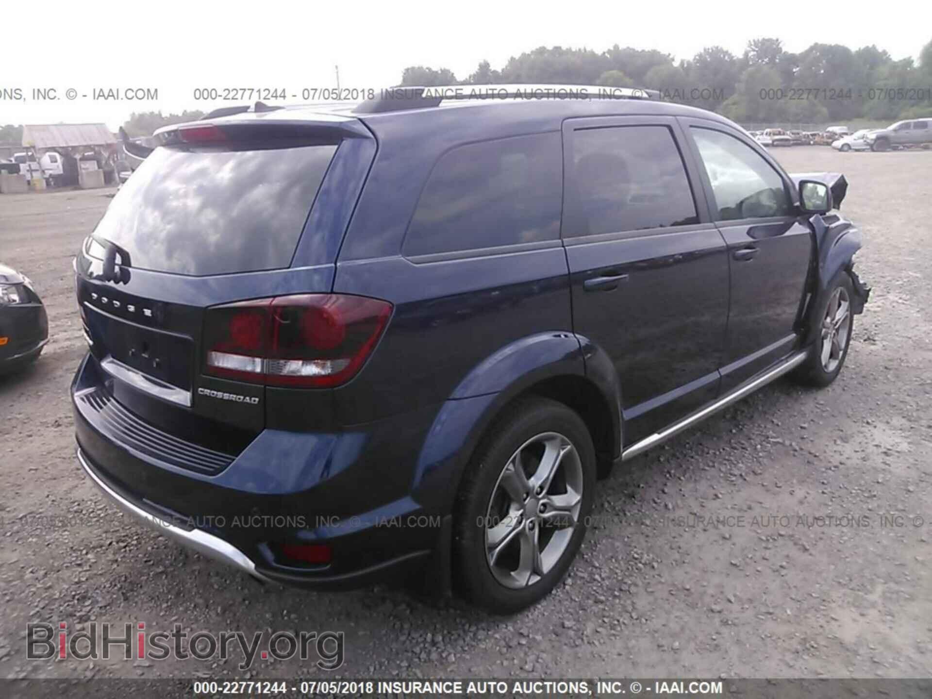 2017 Dodge Journey - VIN: 3C4PDCGB7HT607488 - Фото 4