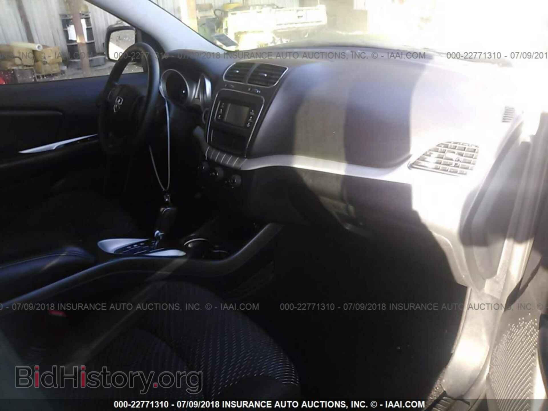 2016 Dodge Journey - VIN: 3C4PDCBG6GT123331 - Фото 5