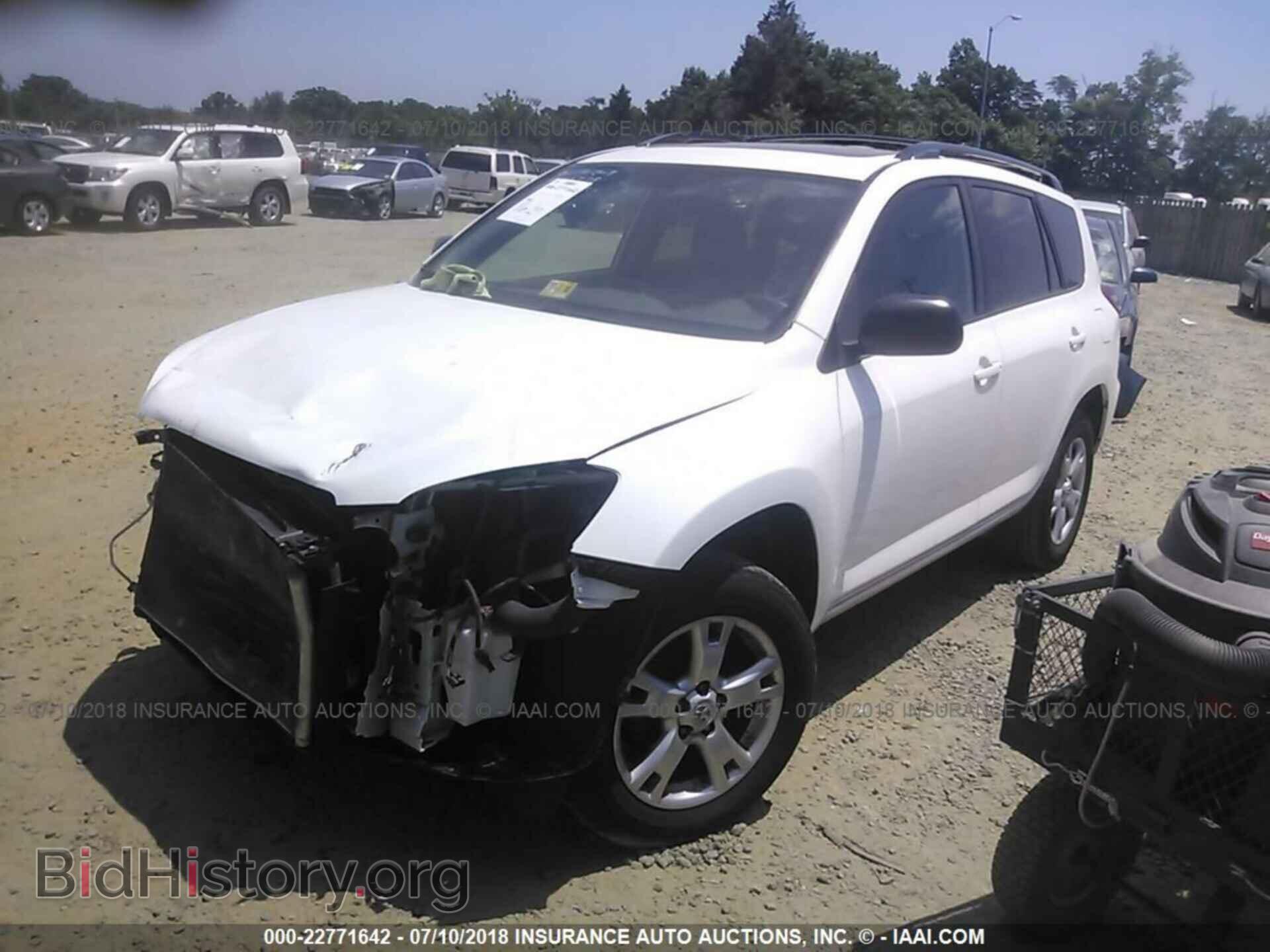 2012 Toyota Rav4 - VIN: 2T3BF4DV3CW218325 - Фото 2