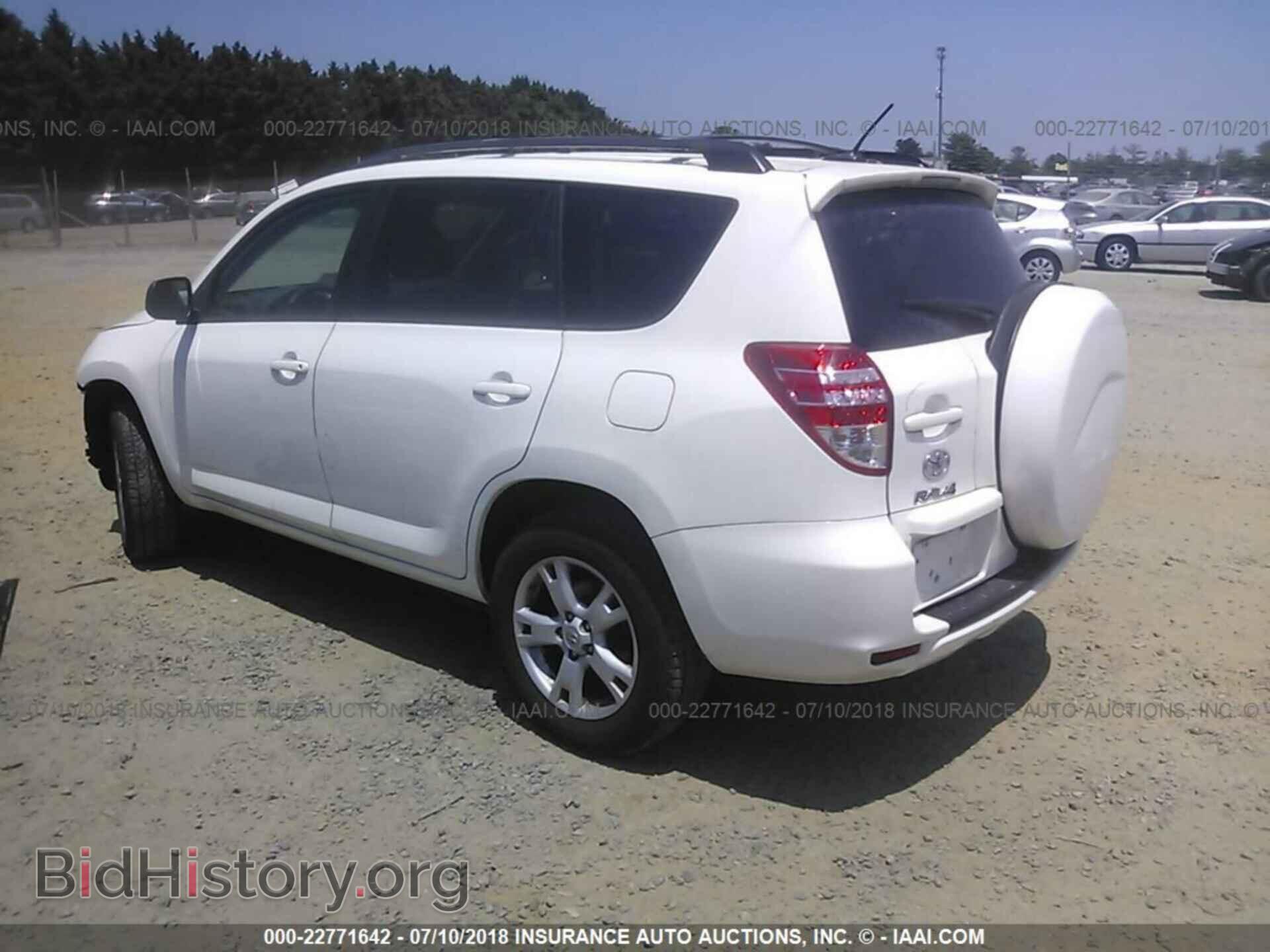 2012 Toyota Rav4 - VIN: 2T3BF4DV3CW218325 - Фото 3