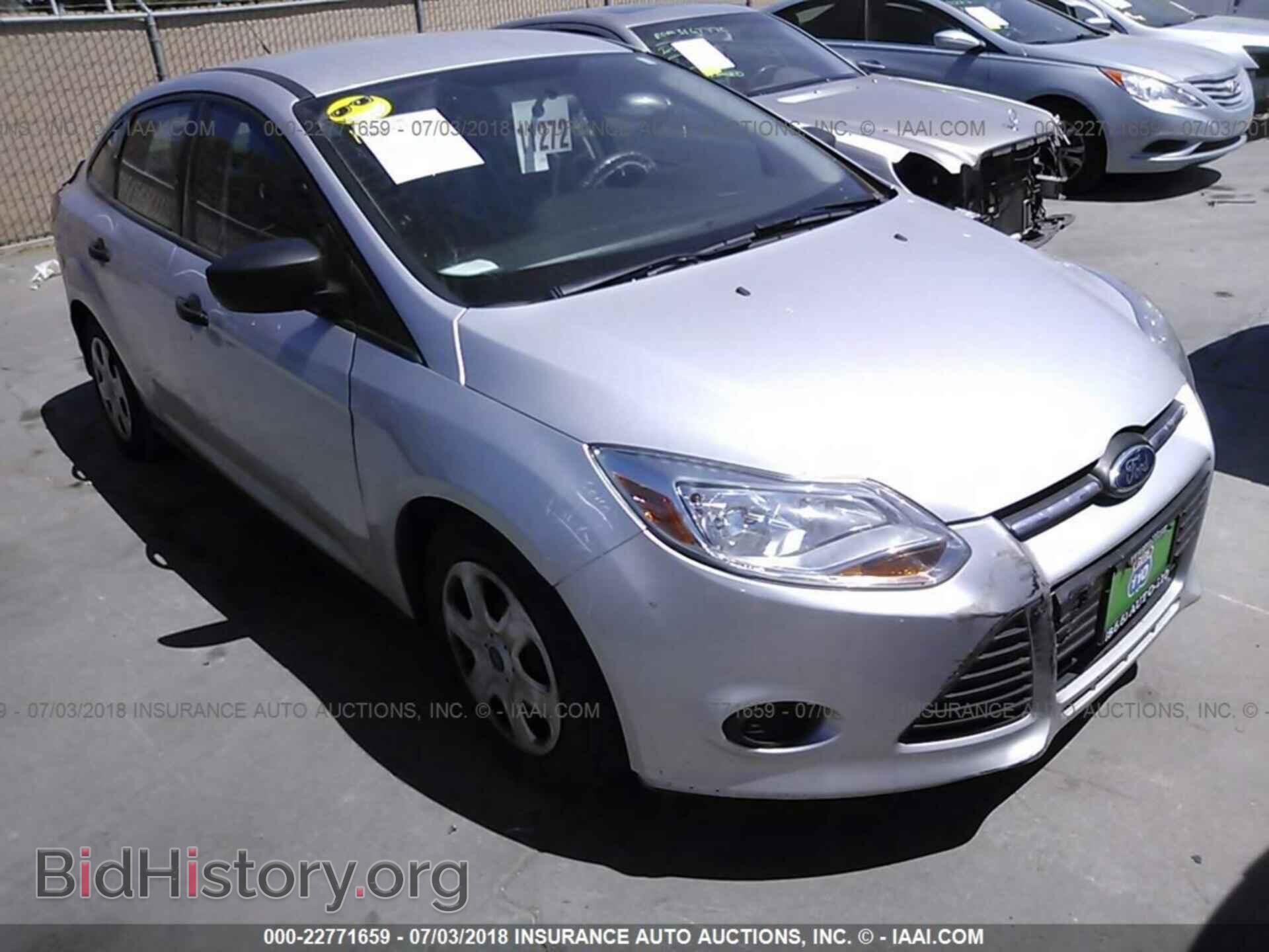 Photo 1FADP3E26EL399792 - Ford Focus 2014