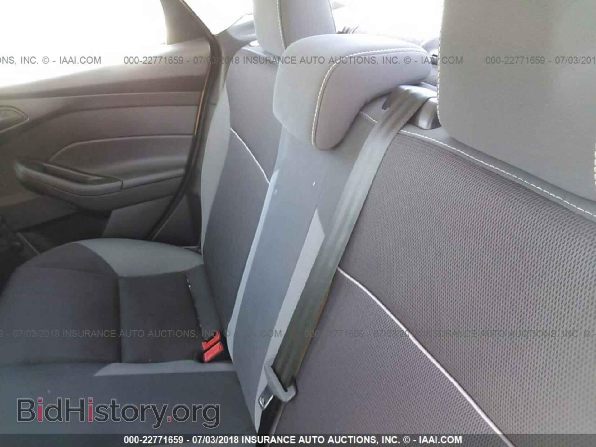 2014 Ford Focus - VIN: 1FADP3E26EL399792 - Photo 8