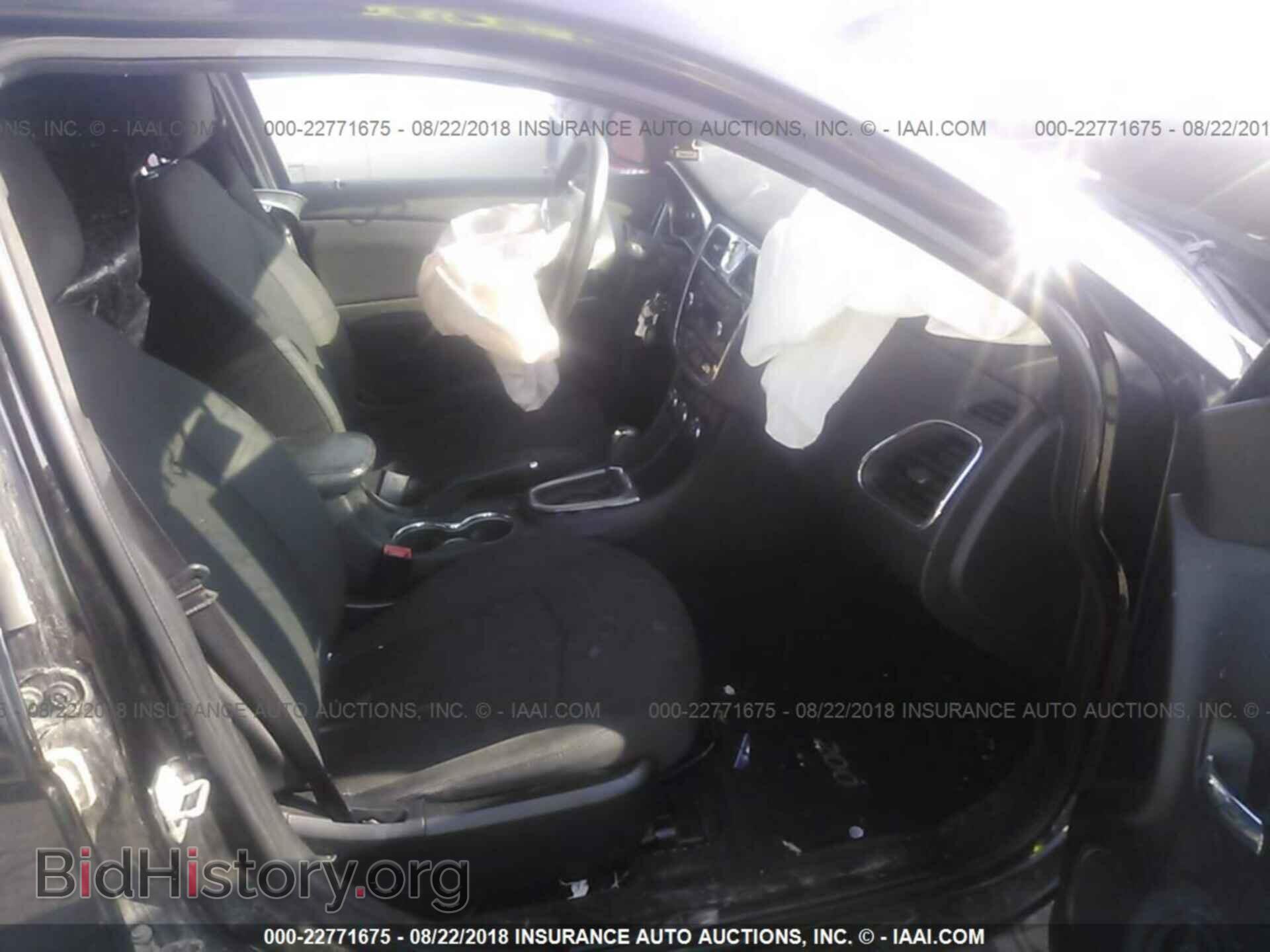 2012 Chrysler 200 - VIN: 1C3CCBAB4CN172222 - Фото 5